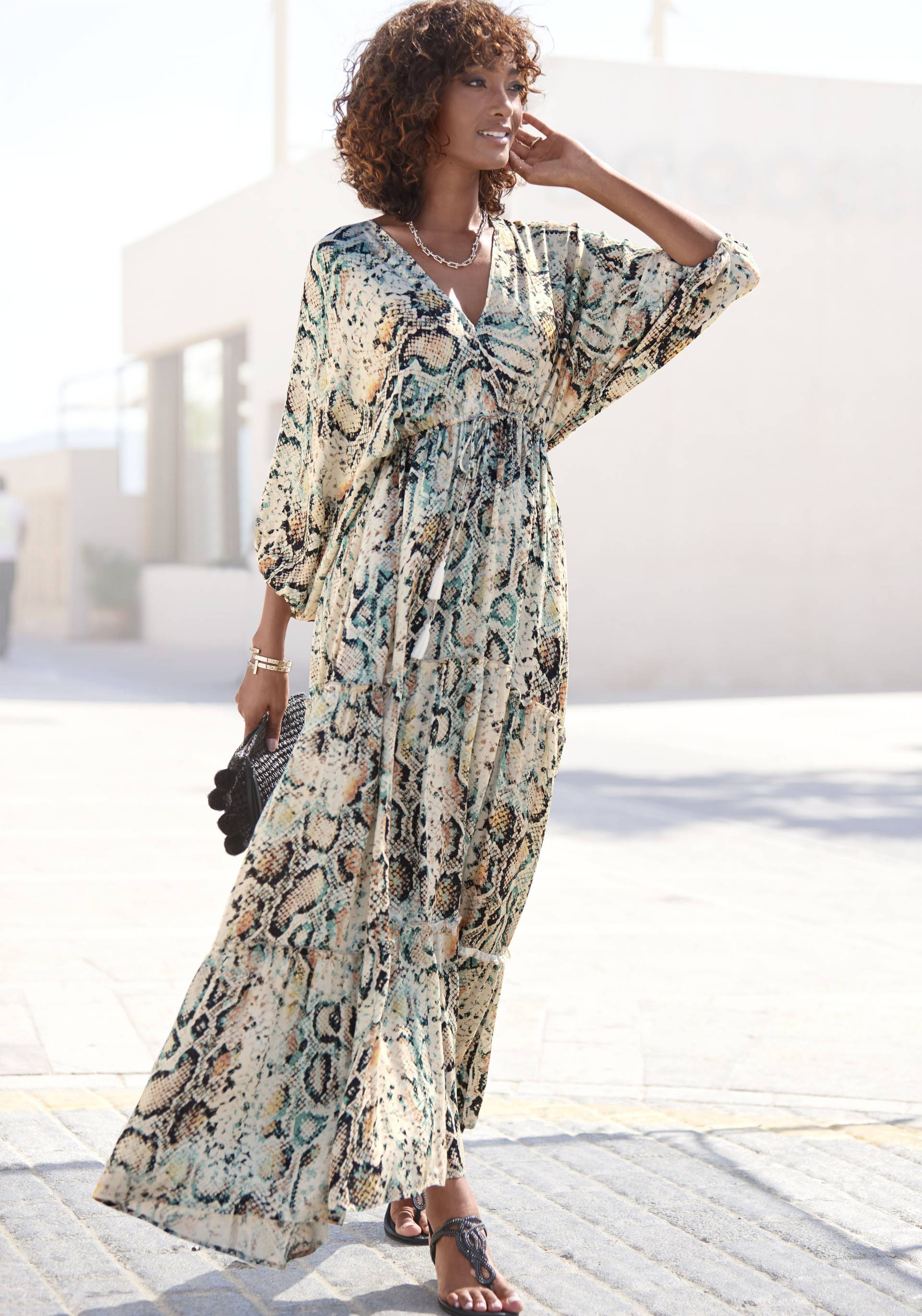 Buffalo Maxikleid, mit Schlangenmuster und V-Ausschnitt, Sommerkleid, causal-chic Buffalo Maxikleid, mit Schlangenmuster und V-Ausschnitt, Sommerkleid, causal-chic von Buffalo