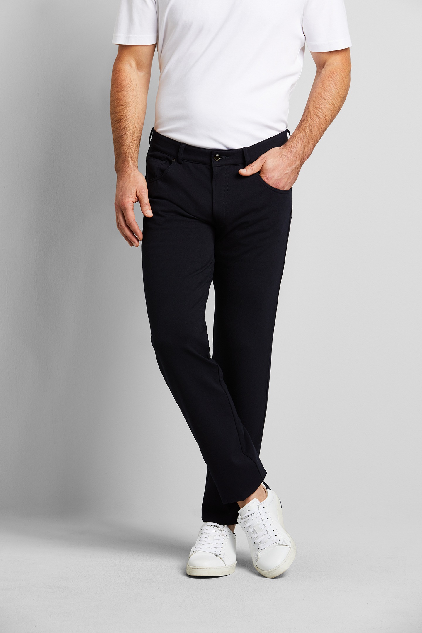 bugatti Stoffhose, mit Flexcity Stretch Funktion bugatti Stoffhose, mit Flexcity Stretch Funktion von Bugatti