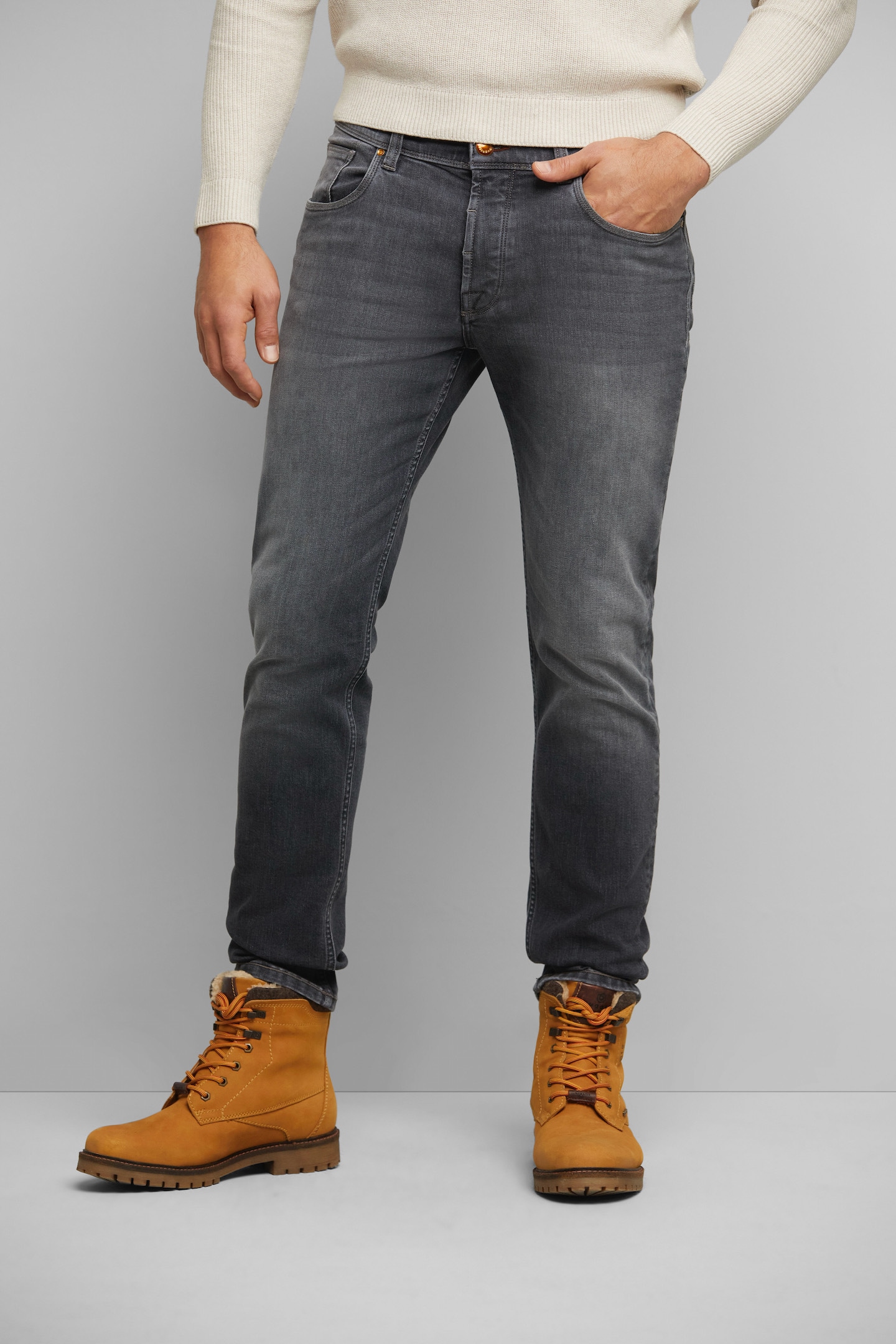 bugatti 5-Pocket-Jeans, im Used Wash Look von Bugatti