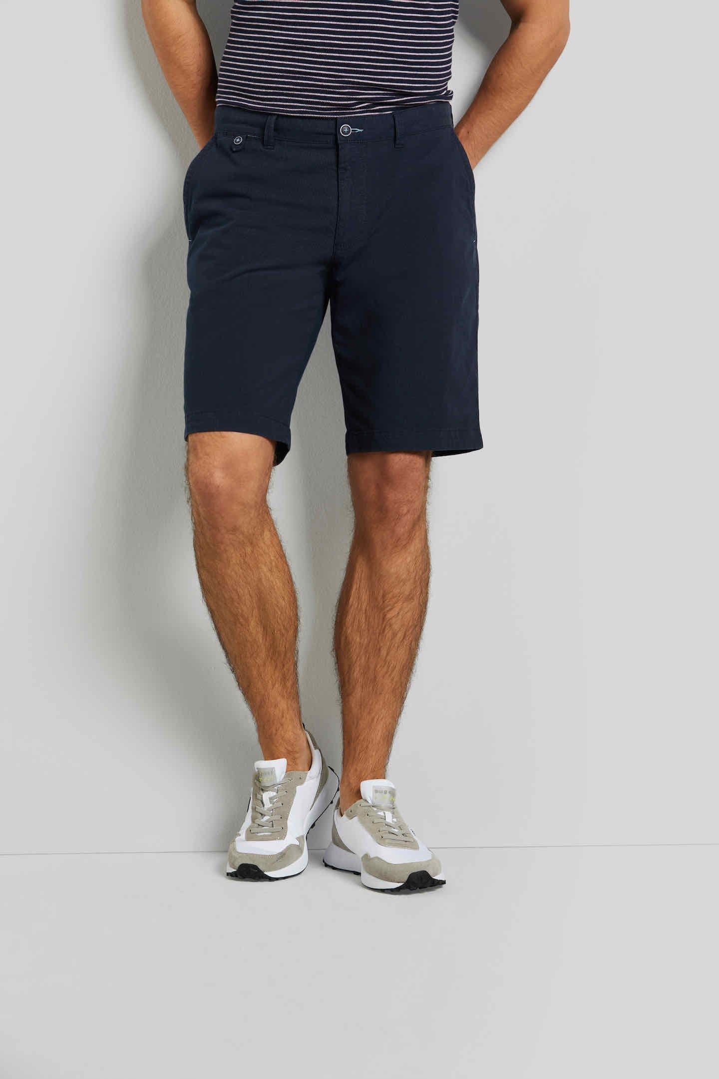 bugatti Bermudas, in Chino-Optik von Bugatti