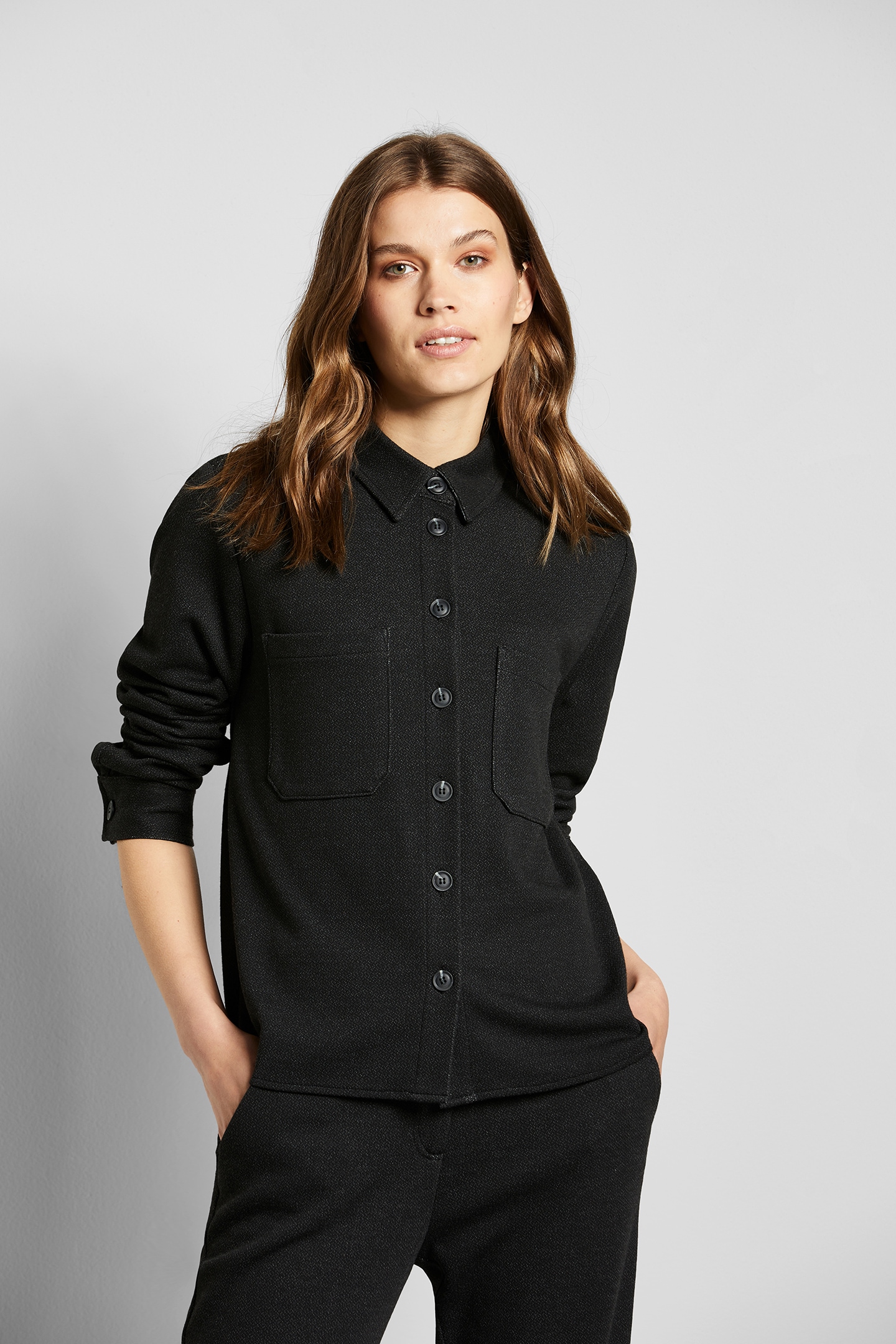 bugatti Hemdbluse, mit abgerundetem Saum bugatti Hemdbluse, mit abgerundetem Saum von Bugatti