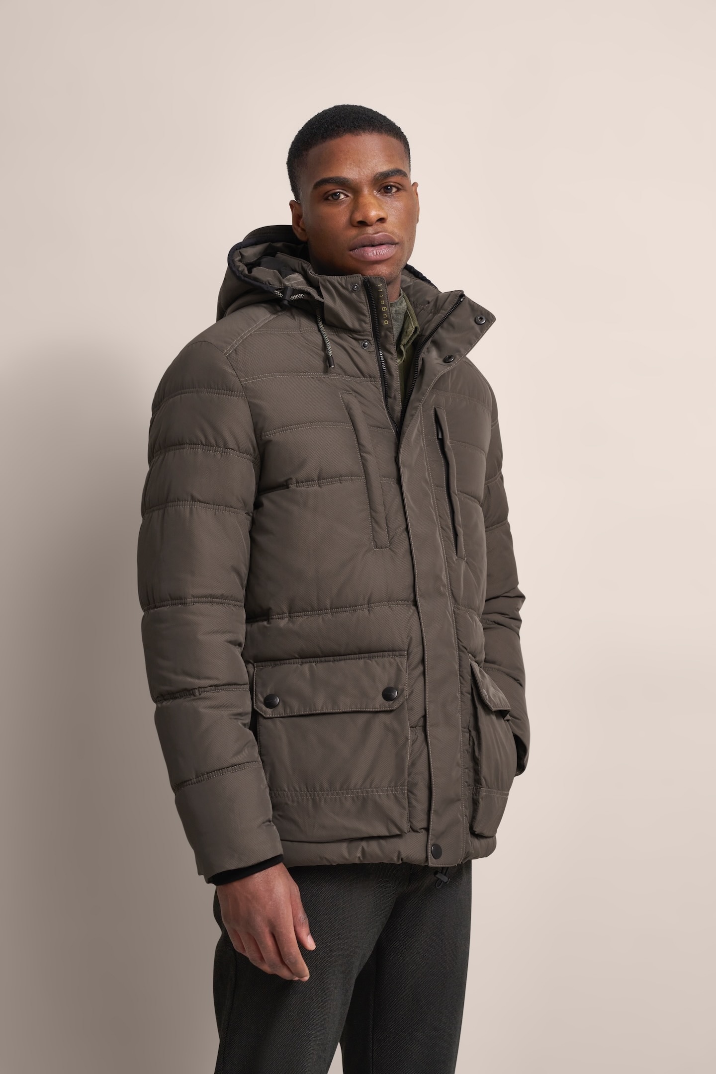 bugatti Langjacke, mit Kapuze, mit abtrennbarer Kapuze bugatti Langjacke, mit Kapuze, mit abtrennbarer Kapuze von Bugatti