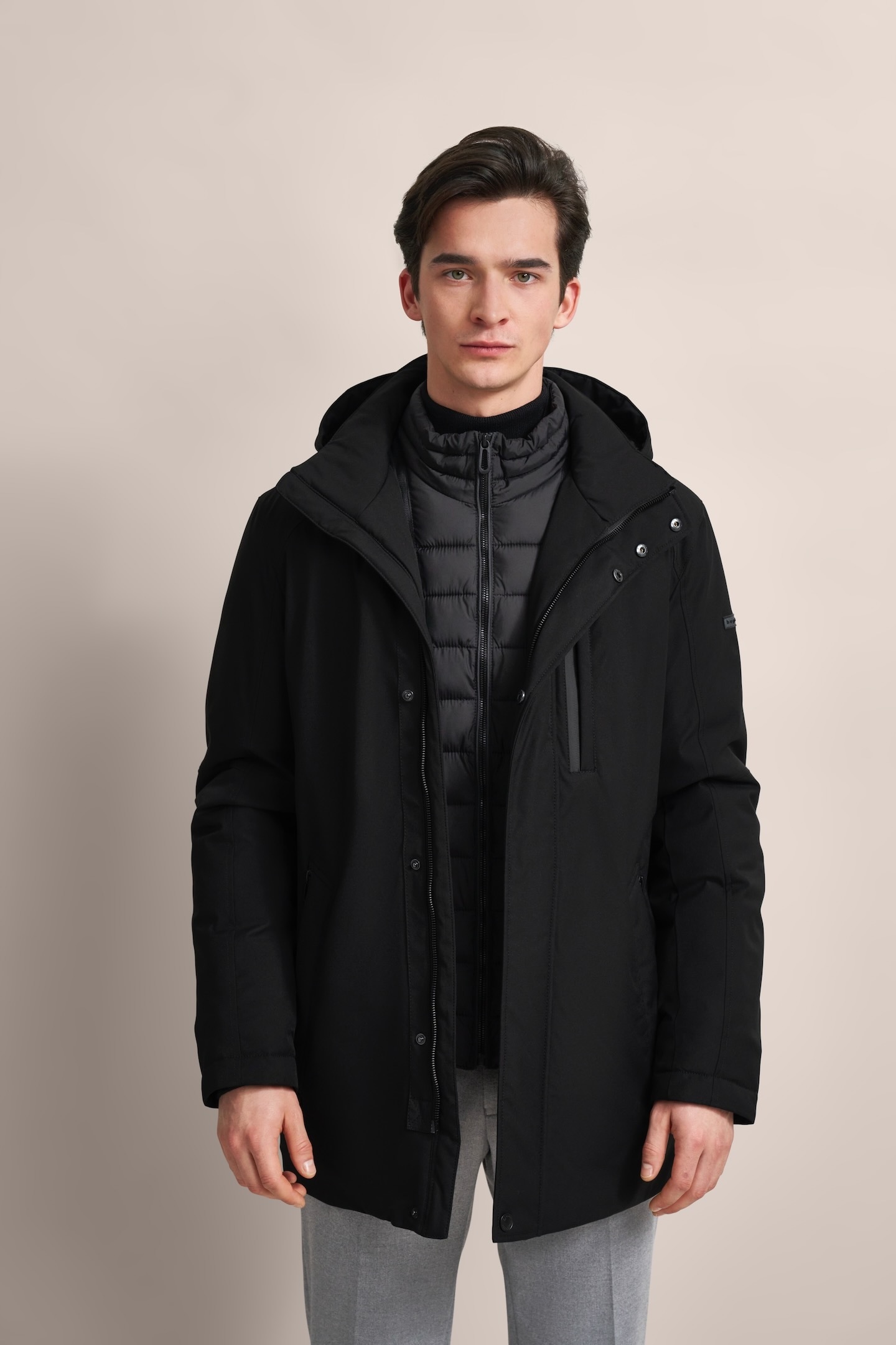 bugatti Langjacke, mit Kapuze, mit wasserfester Eigenschaft bugatti Langjacke, mit Kapuze, mit wasserfester Eigenschaft von Bugatti