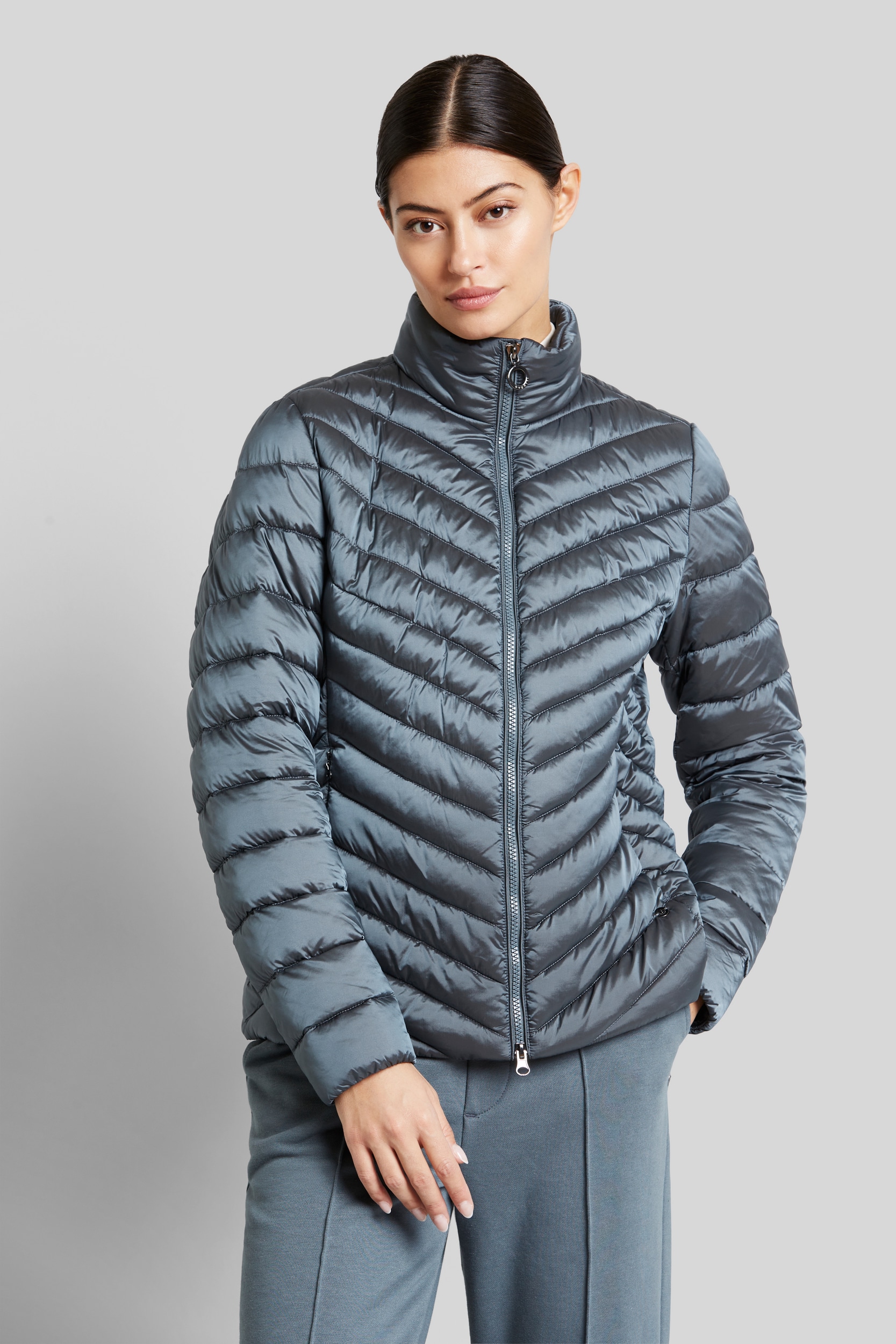 bugatti Langjacke, ohne Kapuze, mit femininem Steppbild von Bugatti