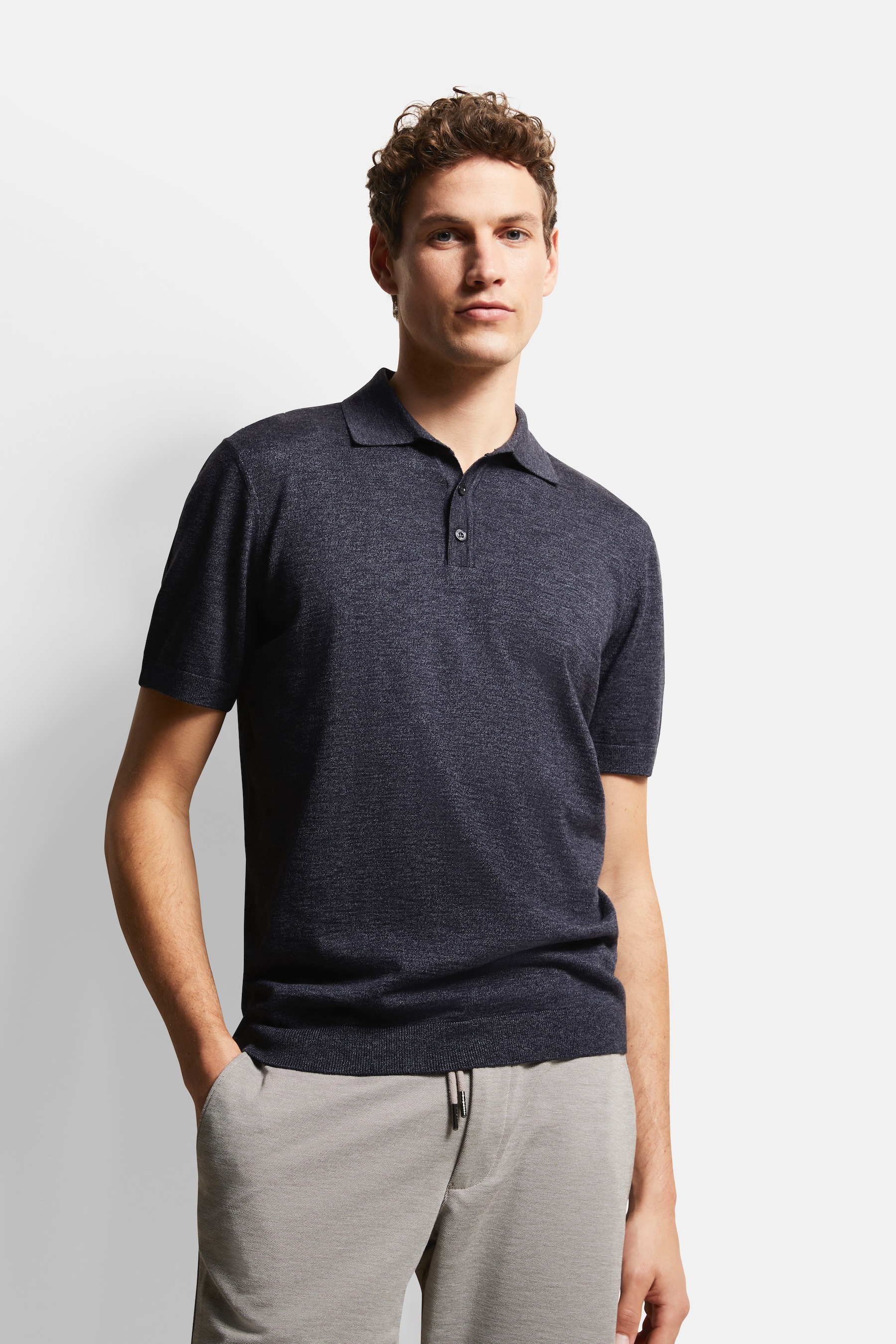 bugatti Poloshirt, in klassischer Form von Bugatti