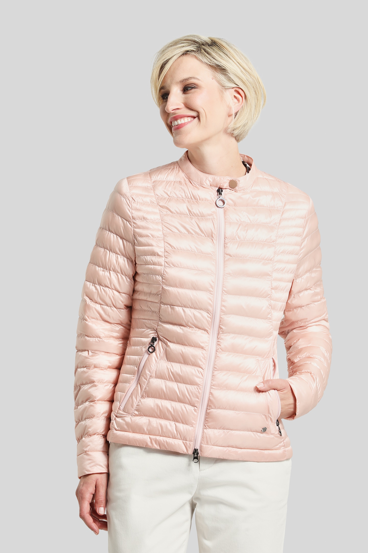 bugatti Steppjacke, ohne Kapuze, mit recycelten Füllfasern bugatti Steppjacke, ohne Kapuze, mit recycelten Füllfasern von Bugatti