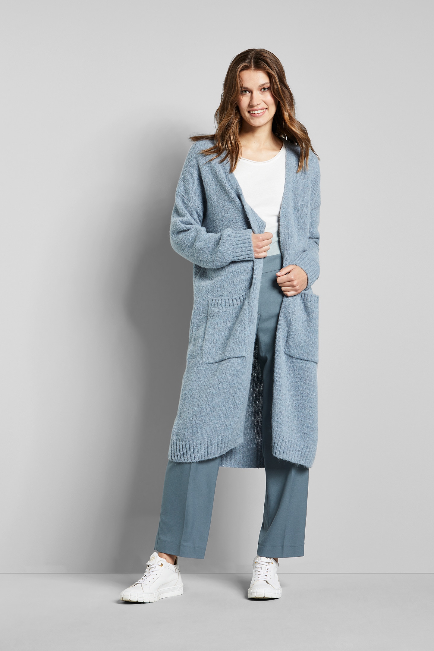 bugatti Strickjacke, aus einer Alpaka-Wollmischung von Bugatti