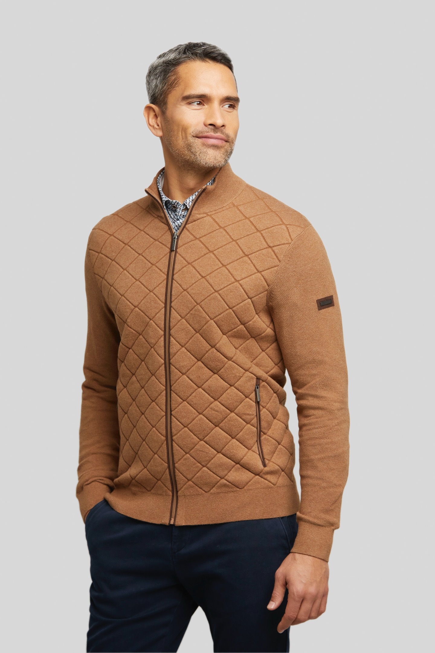 bugatti Strickjacke, mit Rautensteppung von Bugatti