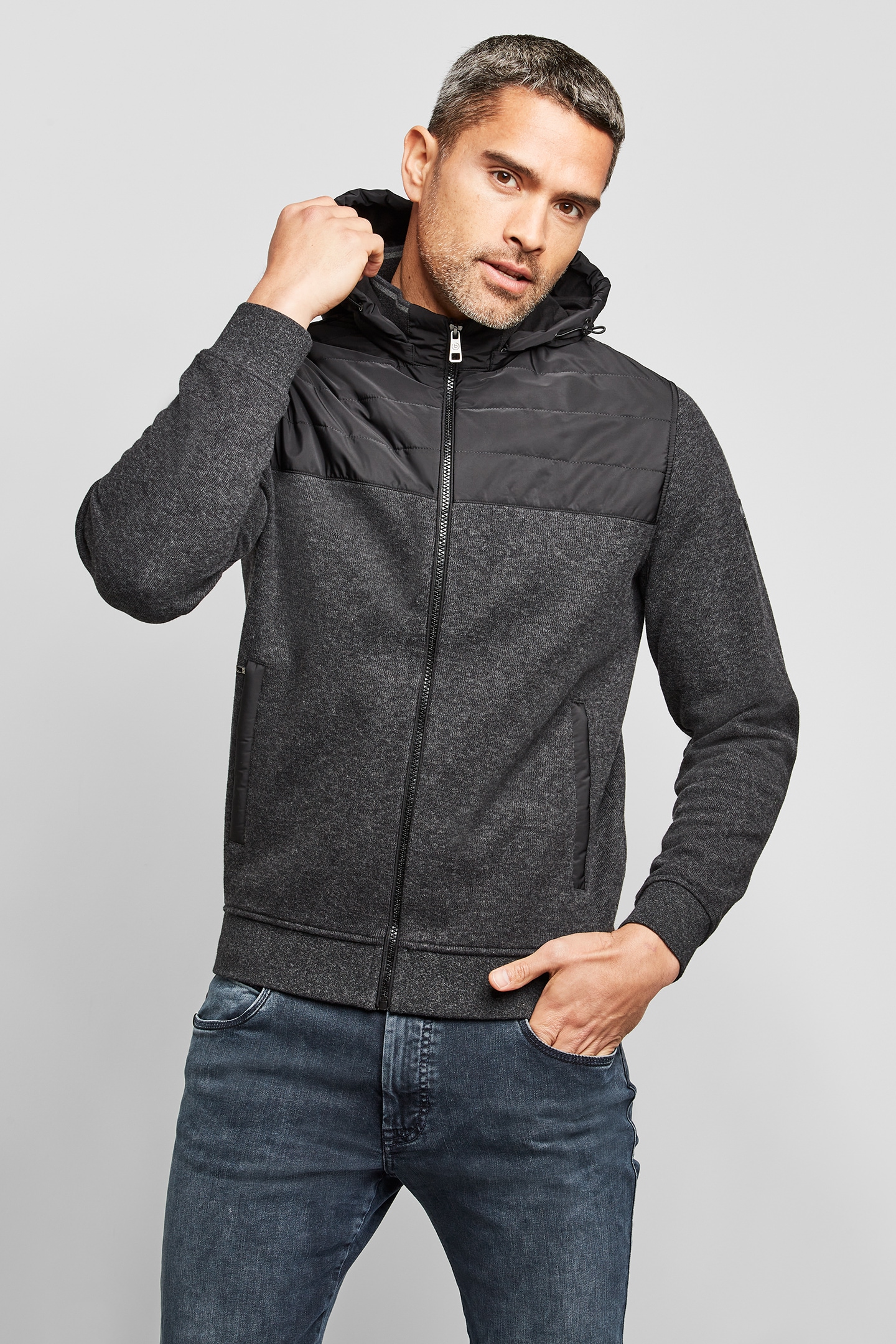 bugatti Sweatjacke, mit einer Kapuze von Bugatti