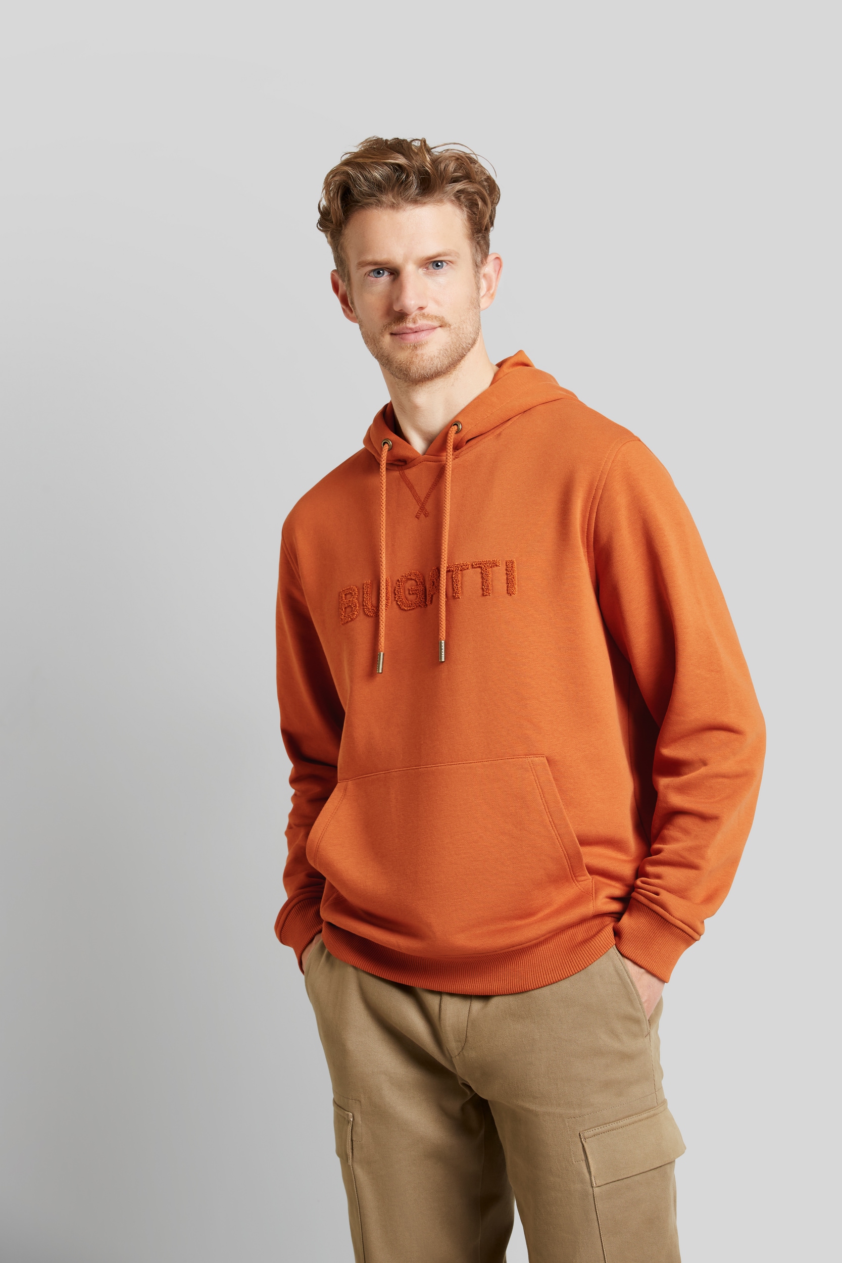 bugatti Sweatshirt, mit Logo-Print von Bugatti