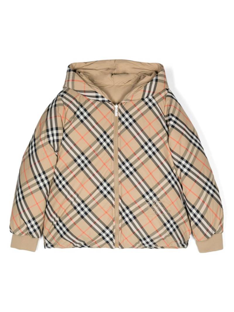 Burberry Kids reversible checked puffer jacket - Neutrals von Burberry Kids