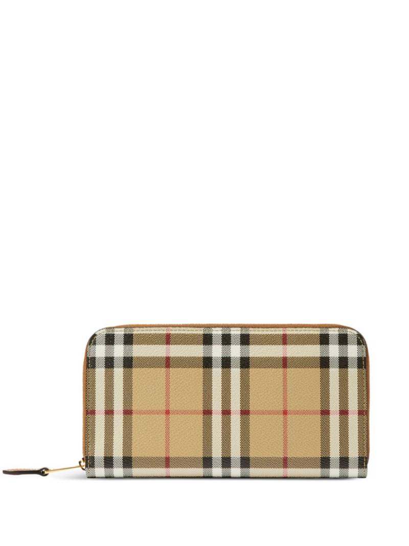 Burberry checked zipped leather wallet - Brown von Burberry