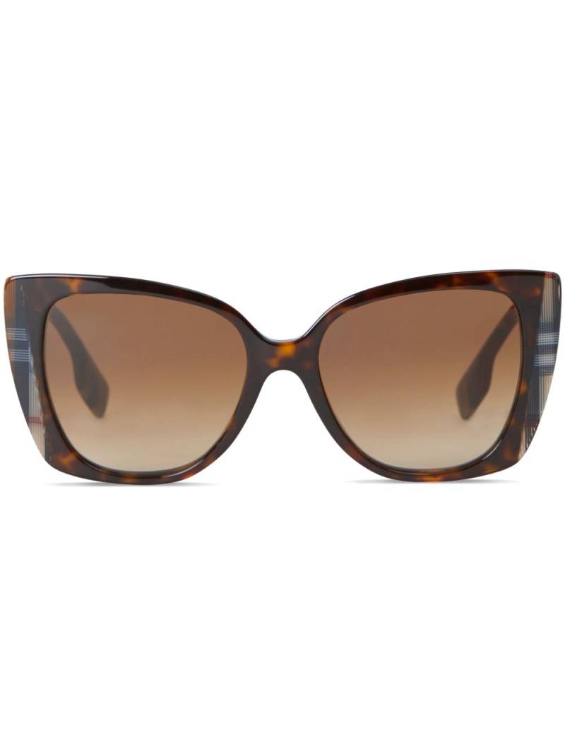 Burberry logo-print oversize-frame sunglasses - Brown von Burberry