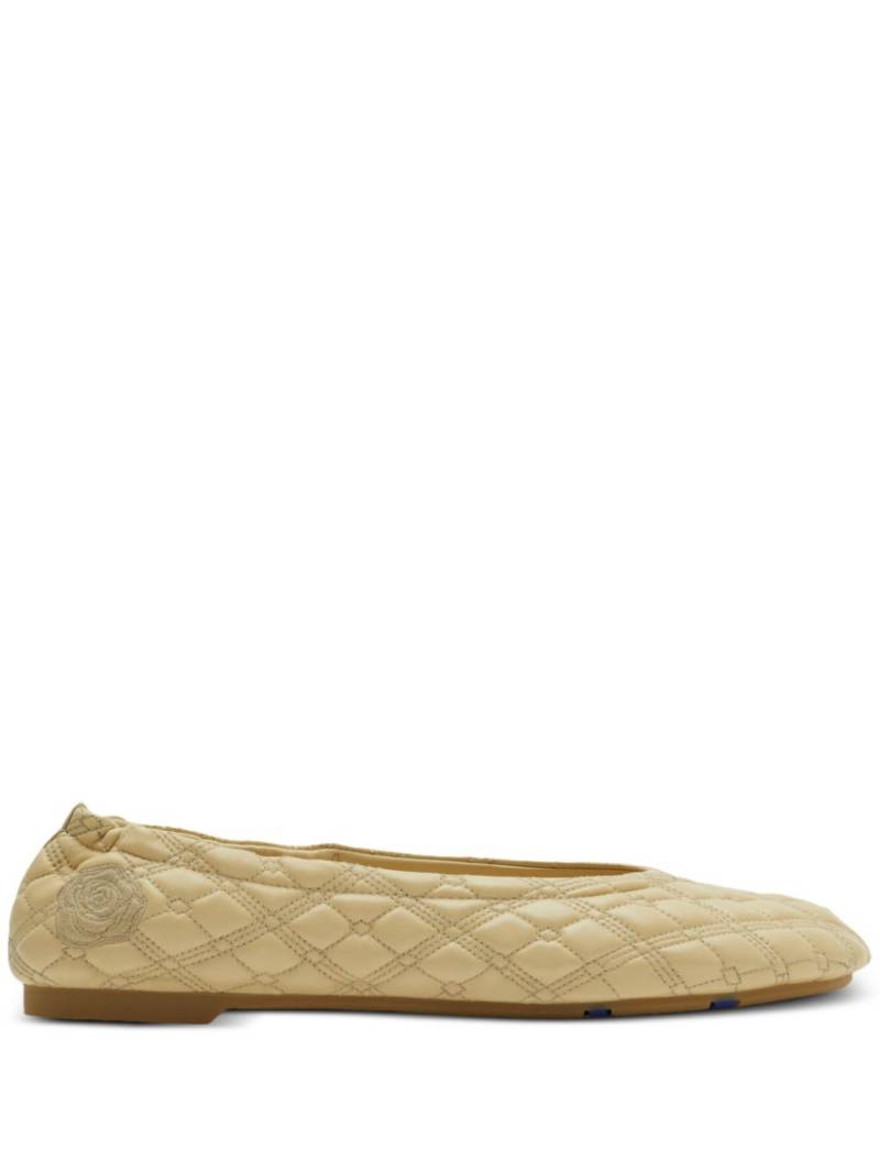 Burberry quilted leather ballerina shoes - Neutrals von Burberry