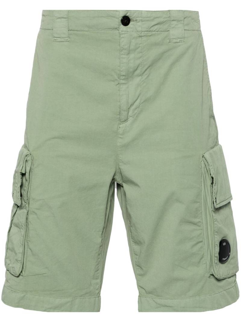 C.P. Company Lens-detail cargo shorts - Green von C.P. Company