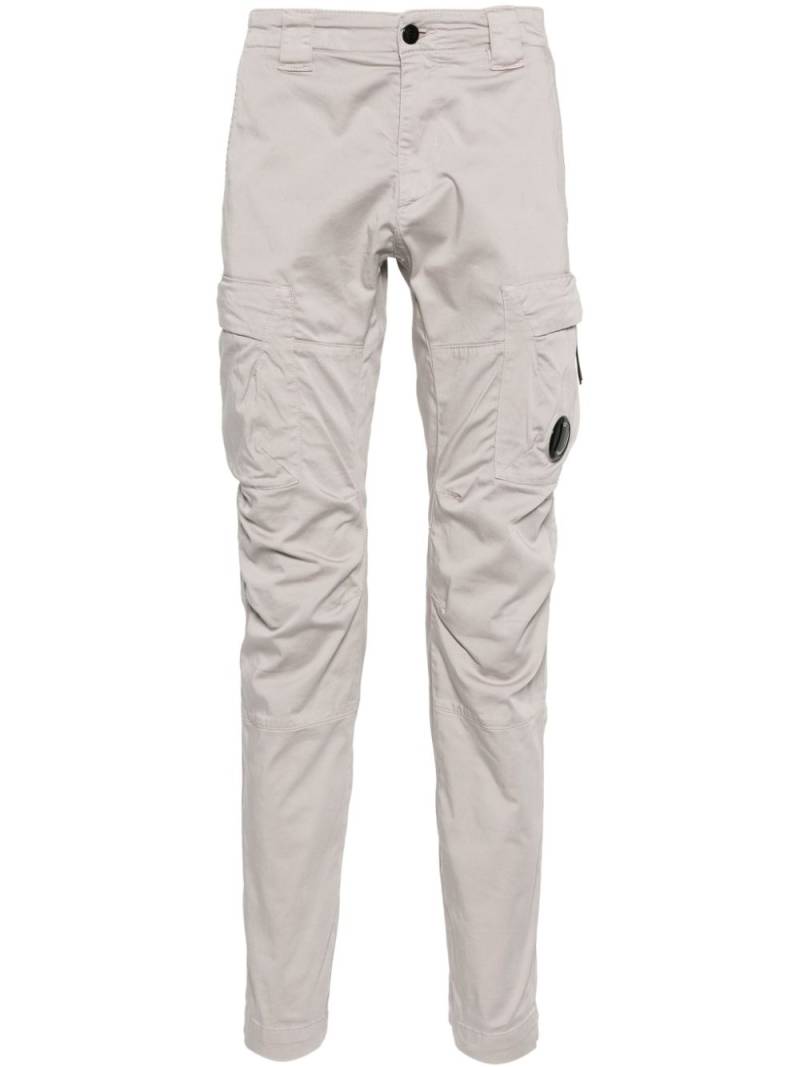 C.P. Company Lens-detail cargo trousers - Grey von C.P. Company