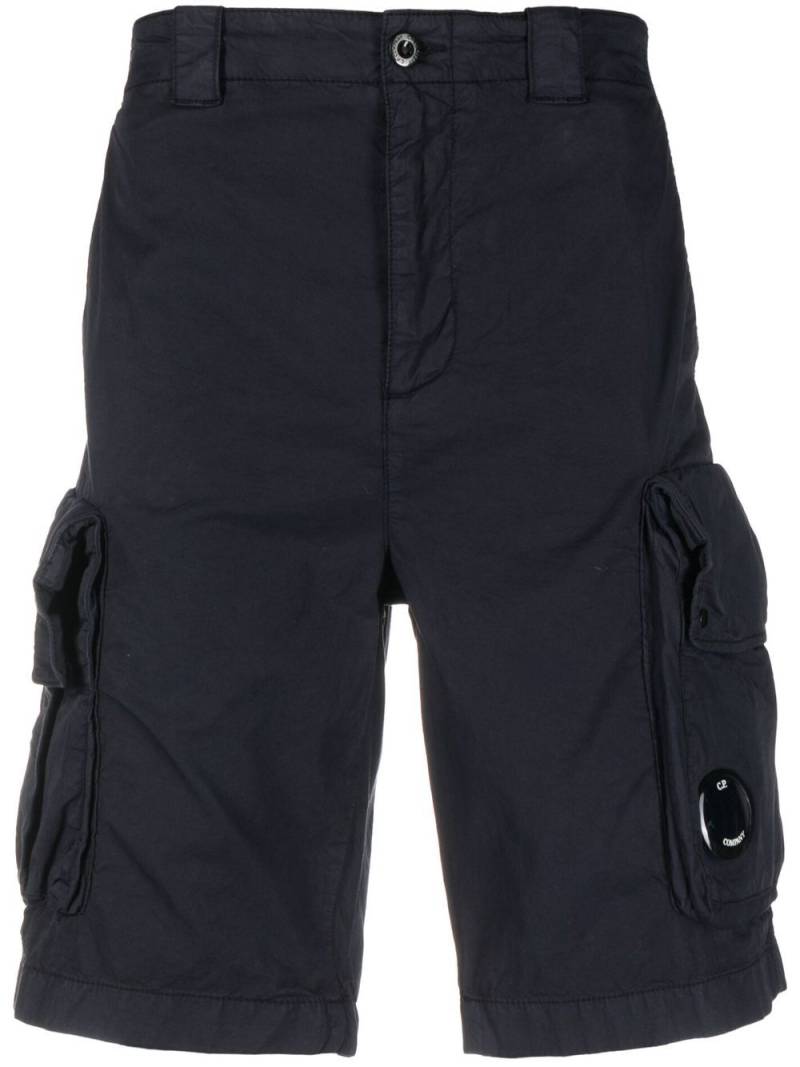 C.P. Company solid cargo shorts - Blue von C.P. Company