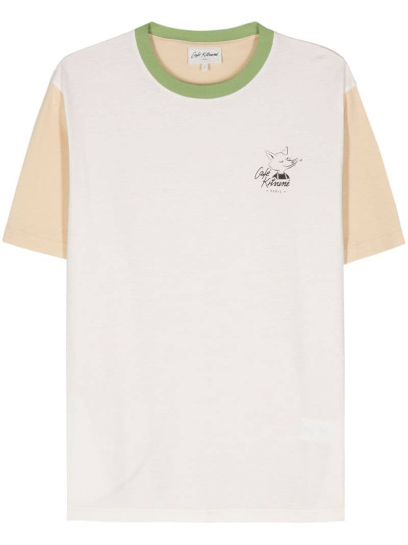 CAFÉ KITSUNÉ Café Kitsuné-print colourblock T-shirt - Neutrals von CAFÉ KITSUNÉ