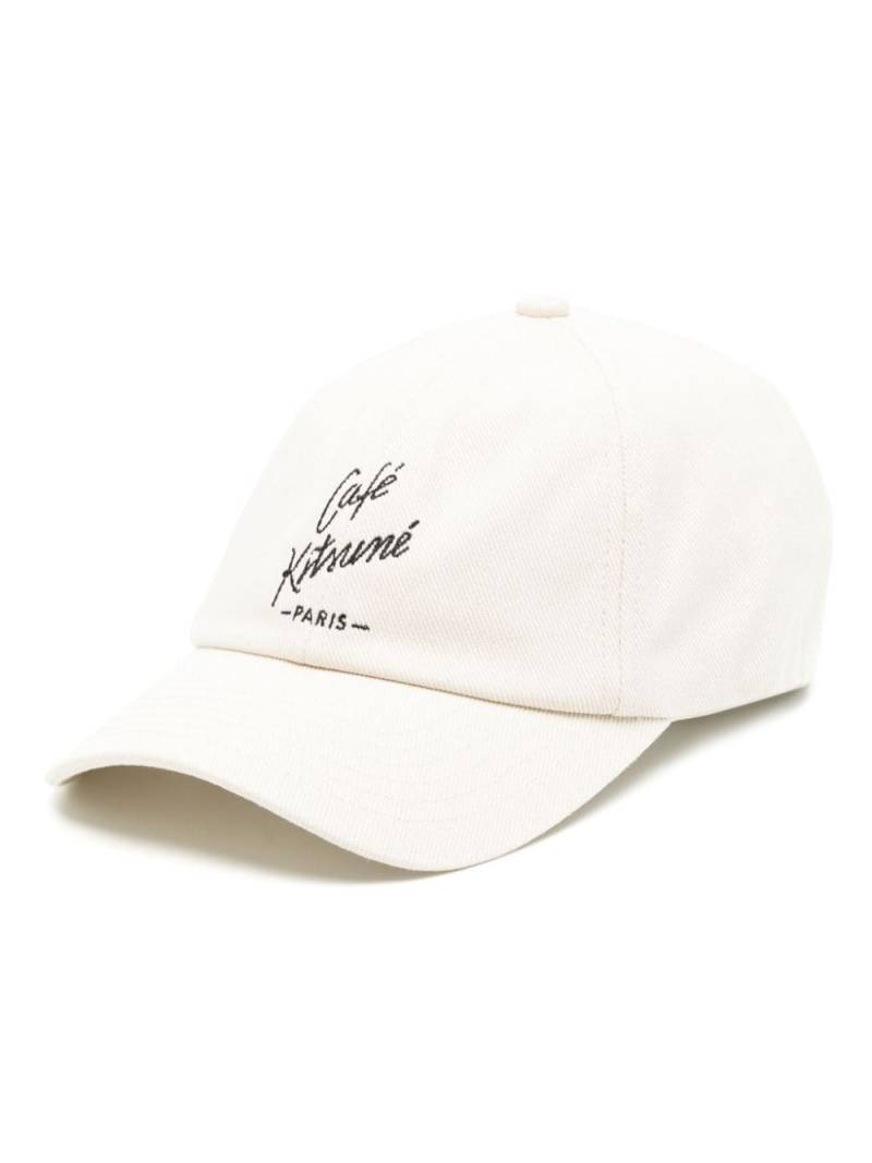 CAFÉ KITSUNÉ logo-embroidered cotton baseball cap - White von CAFÉ KITSUNÉ