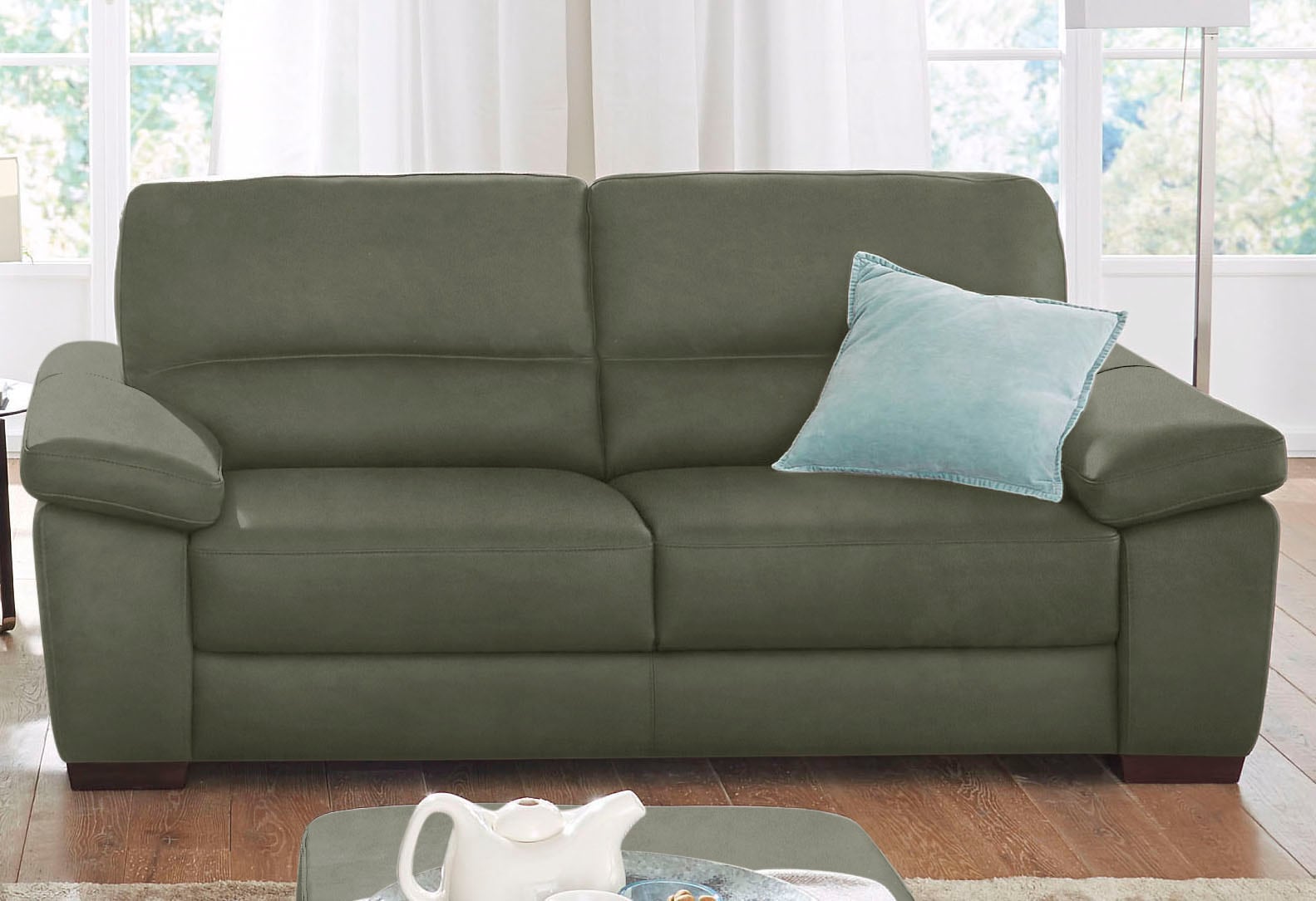 CALIA ITALIA 2-Sitzer »Gaia, Sofa im edlen Design und mit erstklassigem Sitzkomfort«, aus pflegeleichtem Luxus-Microfaser Ginevra Hydro Care CALIA ITALIA 2-Sitzer »Gaia, Sofa im edlen Design und mit erstklassigem Sitzkomfort«, aus pflegeleichtem Luxus-Microfaser Ginevra Hydro Care von CALIA ITALIA