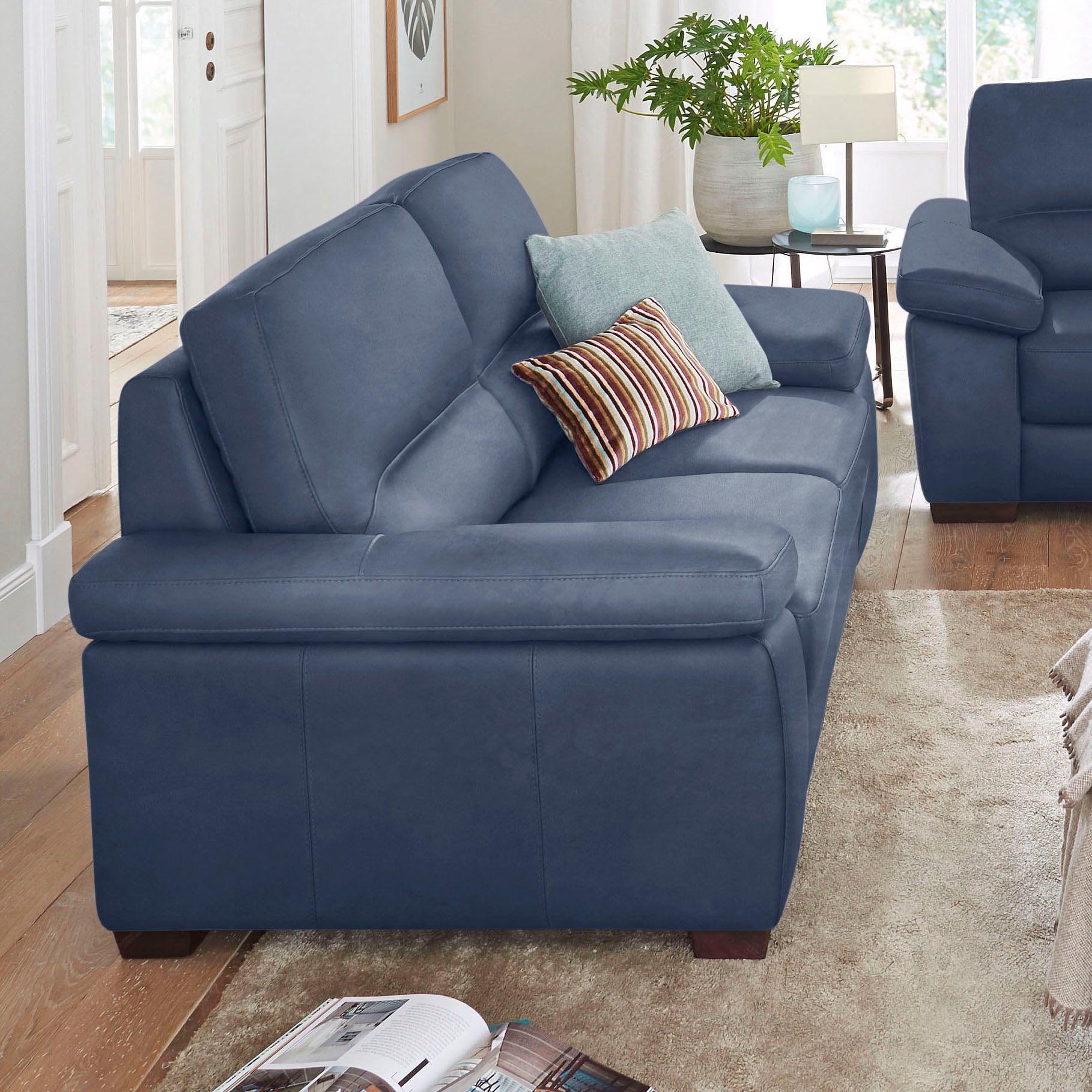 CALIA ITALIA 3-Sitzer »Gaia, Sofa im edlen Design und mit erstklassigem Sitzkomfort«, aus pflegeleichtem Luxus-Microfaser Ginevra Hydro Care CALIA ITALIA 3-Sitzer »Gaia, Sofa im edlen Design und mit erstklassigem Sitzkomfort«, aus pflegeleichtem Luxus-Microfaser Ginevra Hydro Care von CALIA ITALIA