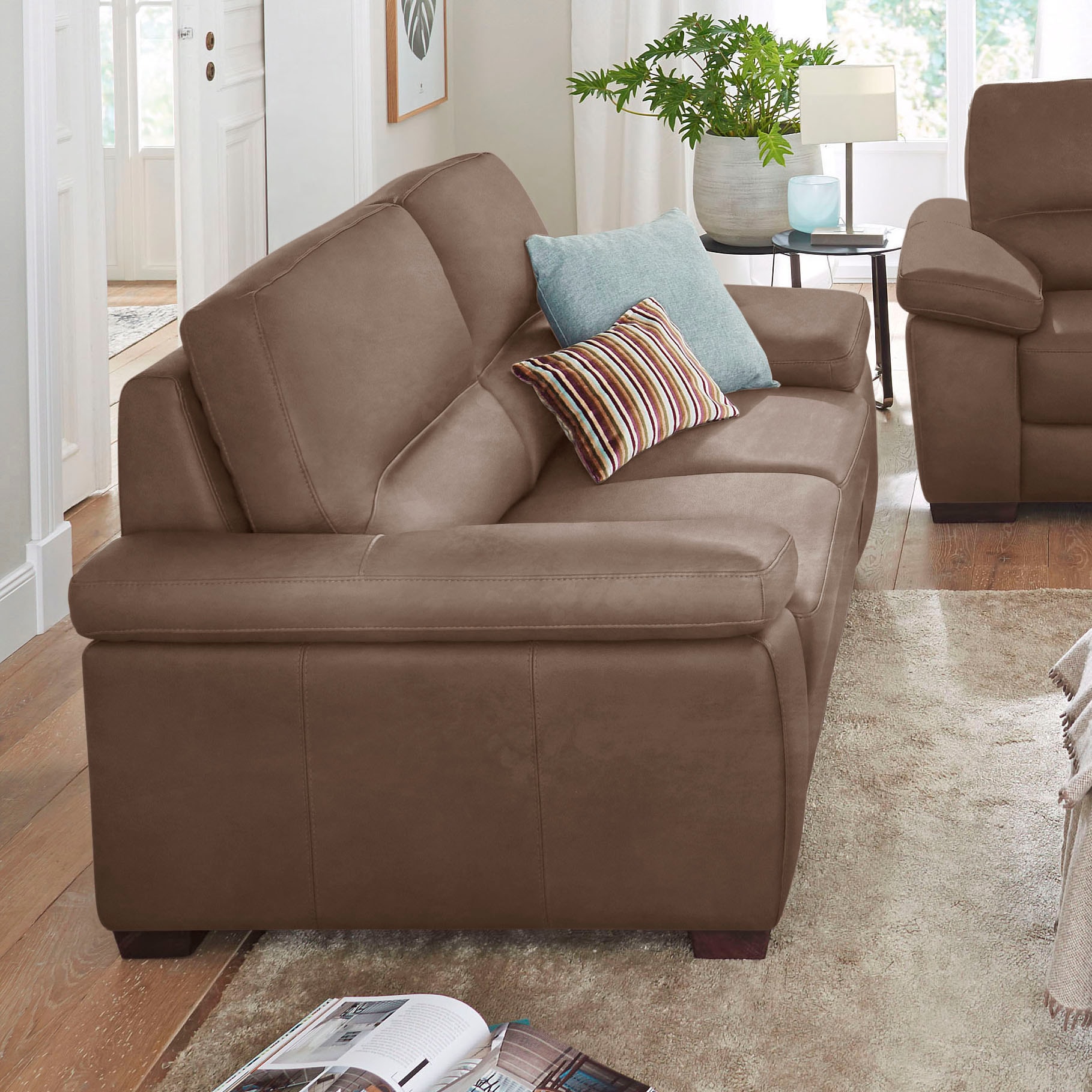 CALIA ITALIA 3-Sitzer »Gaia, Sofa im edlen Design und mit erstklassigem Sitzkomfort«, aus pflegeleichtem Luxus-Microfaser Ginevra Hydro Care CALIA ITALIA 3-Sitzer »Gaia, Sofa im edlen Design und mit erstklassigem Sitzkomfort«, aus pflegeleichtem Luxus-Microfaser Ginevra Hydro Care von CALIA ITALIA