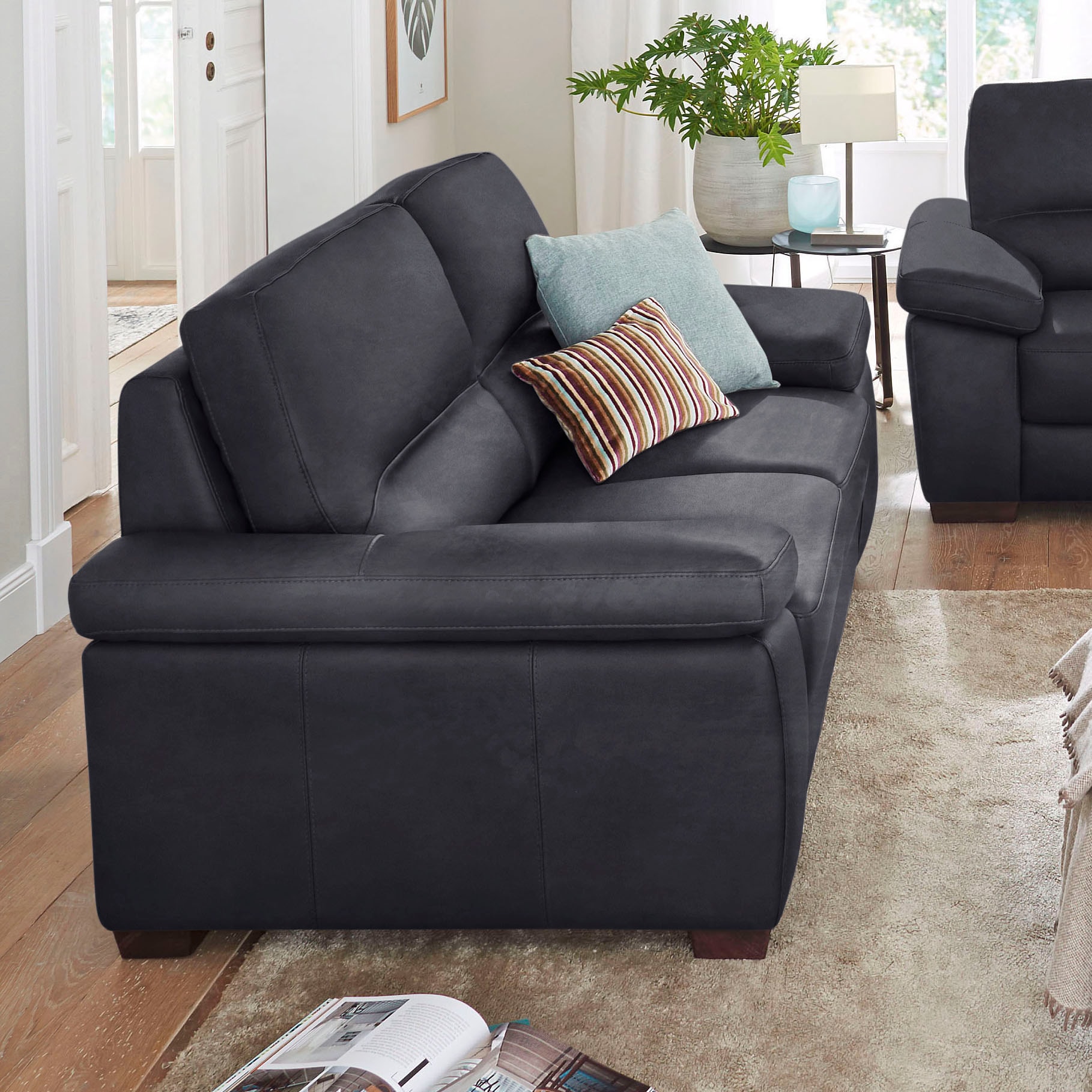CALIA ITALIA 3-Sitzer »Gaia, Sofa im edlen Design und mit erstklassigem Sitzkomfort«, aus pflegeleichtem Luxus-Microfaser Ginevra Hydro Care CALIA ITALIA 3-Sitzer »Gaia, Sofa im edlen Design und mit erstklassigem Sitzkomfort«, aus pflegeleichtem Luxus-Microfaser Ginevra Hydro Care von CALIA ITALIA