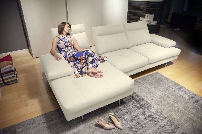 CALIA ITALIA Ecksofa »Toby Wing, L-Form, Designsofa mit sensationellem Sitzkomfort«, inklusive Sitztiefenverstellung, Füsse in chrom glänzend von CALIA ITALIA