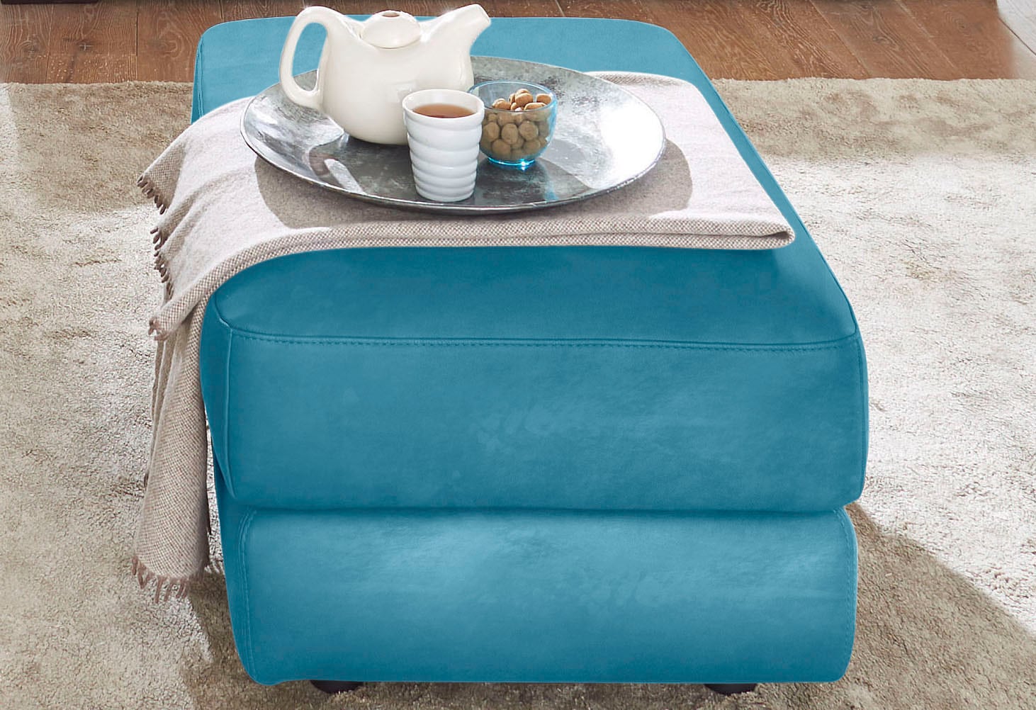 CALIA ITALIA Hocker »Gaia, in edlem Design und mit erstklassigem Sitzkomfort«, aus pflegeleichtem Luxus-Microfaser Ginevra Hydro Care CALIA ITALIA Hocker »Gaia, in edlem Design und mit erstklassigem Sitzkomfort«, aus pflegeleichtem Luxus-Microfaser Ginevra Hydro Care von CALIA ITALIA