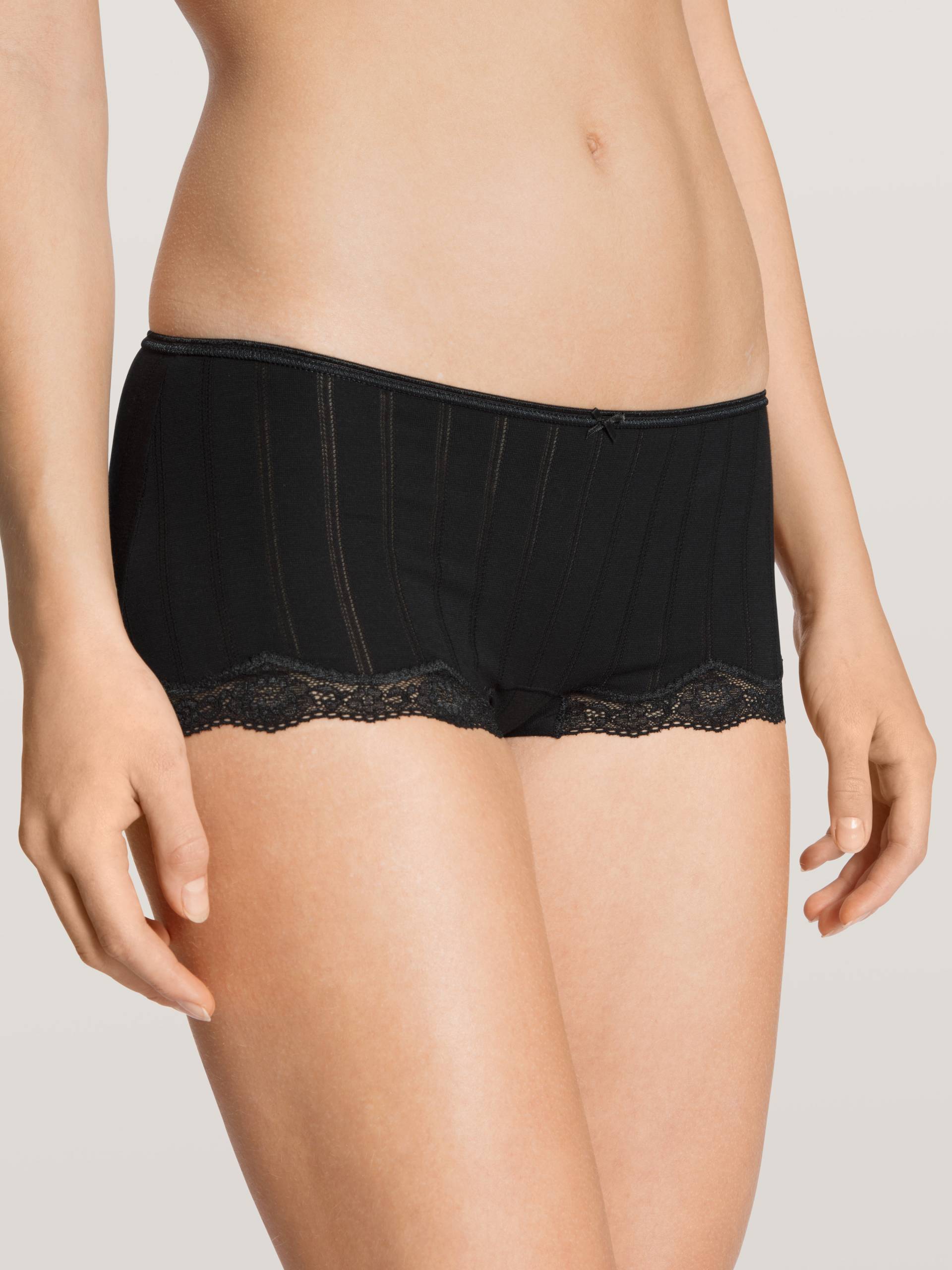 CALIDA Panty »Etude Toujours«, Jacquard-Optik durch feinen Nadelzug von CALIDA