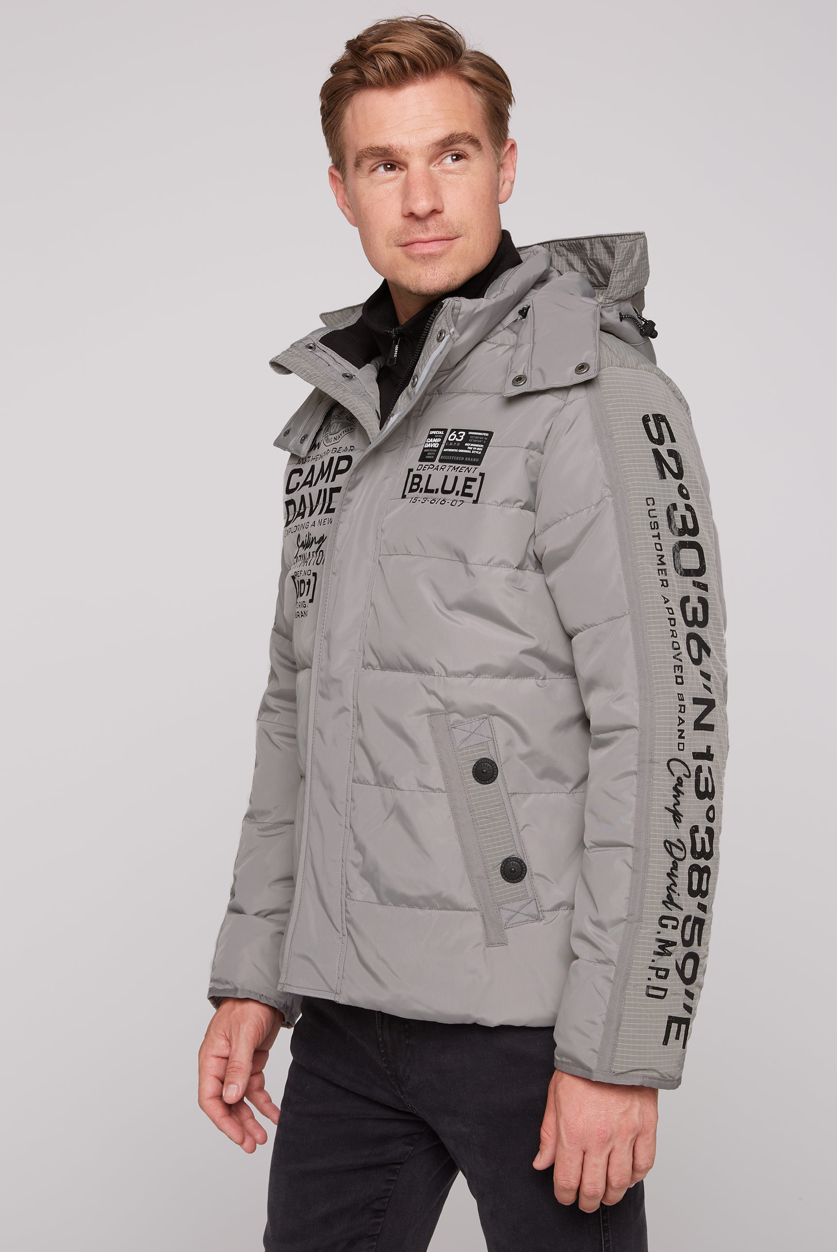 CAMP DAVID Steppjacke, mit Kapuze, mit Kapuze und Rippstop-Details CAMP DAVID Steppjacke, mit Kapuze, mit Kapuze und Rippstop-Details von CAMP DAVID