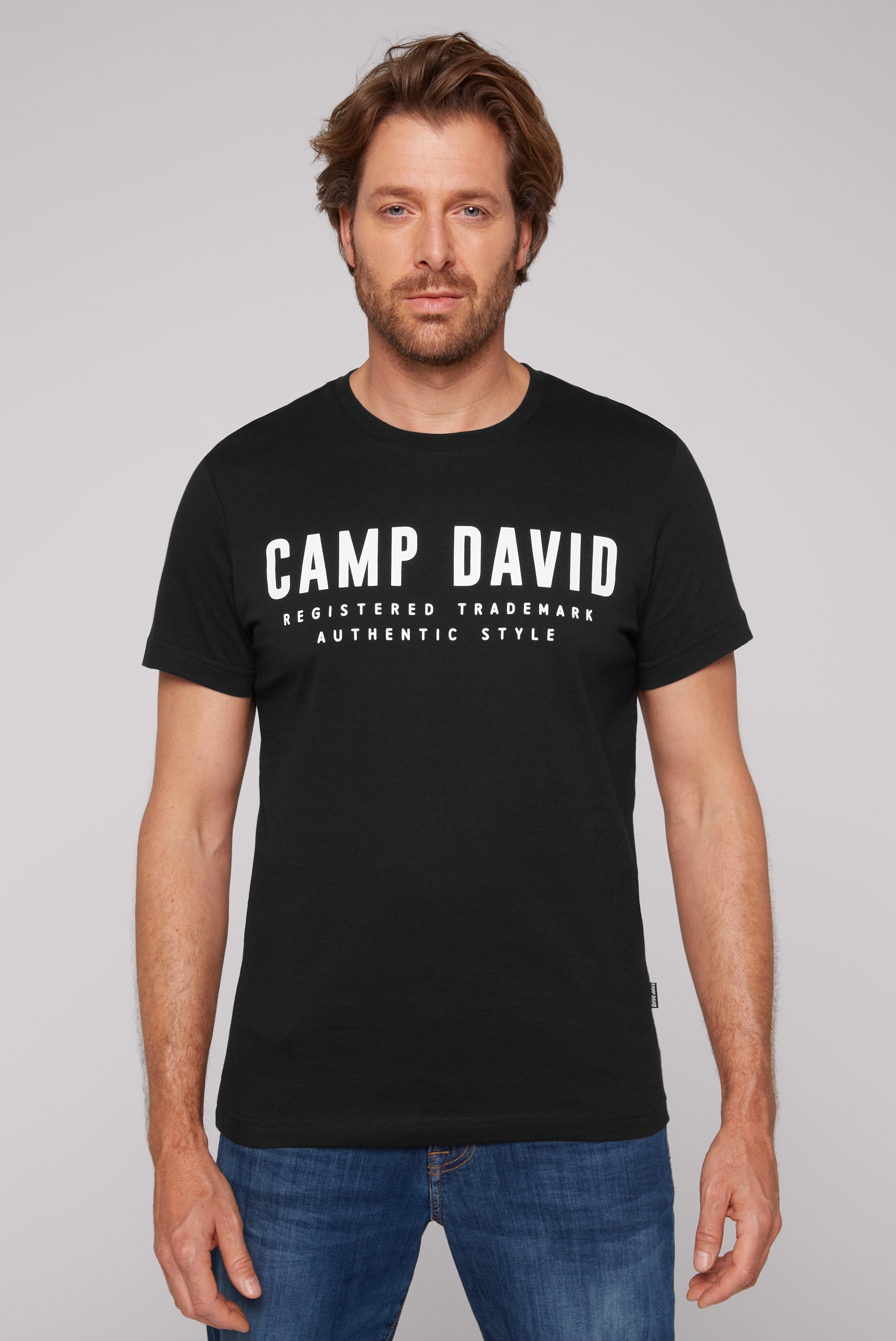 CAMP DAVID T-Shirt, mit Logo Print auf der Vorderseite von CAMP DAVID