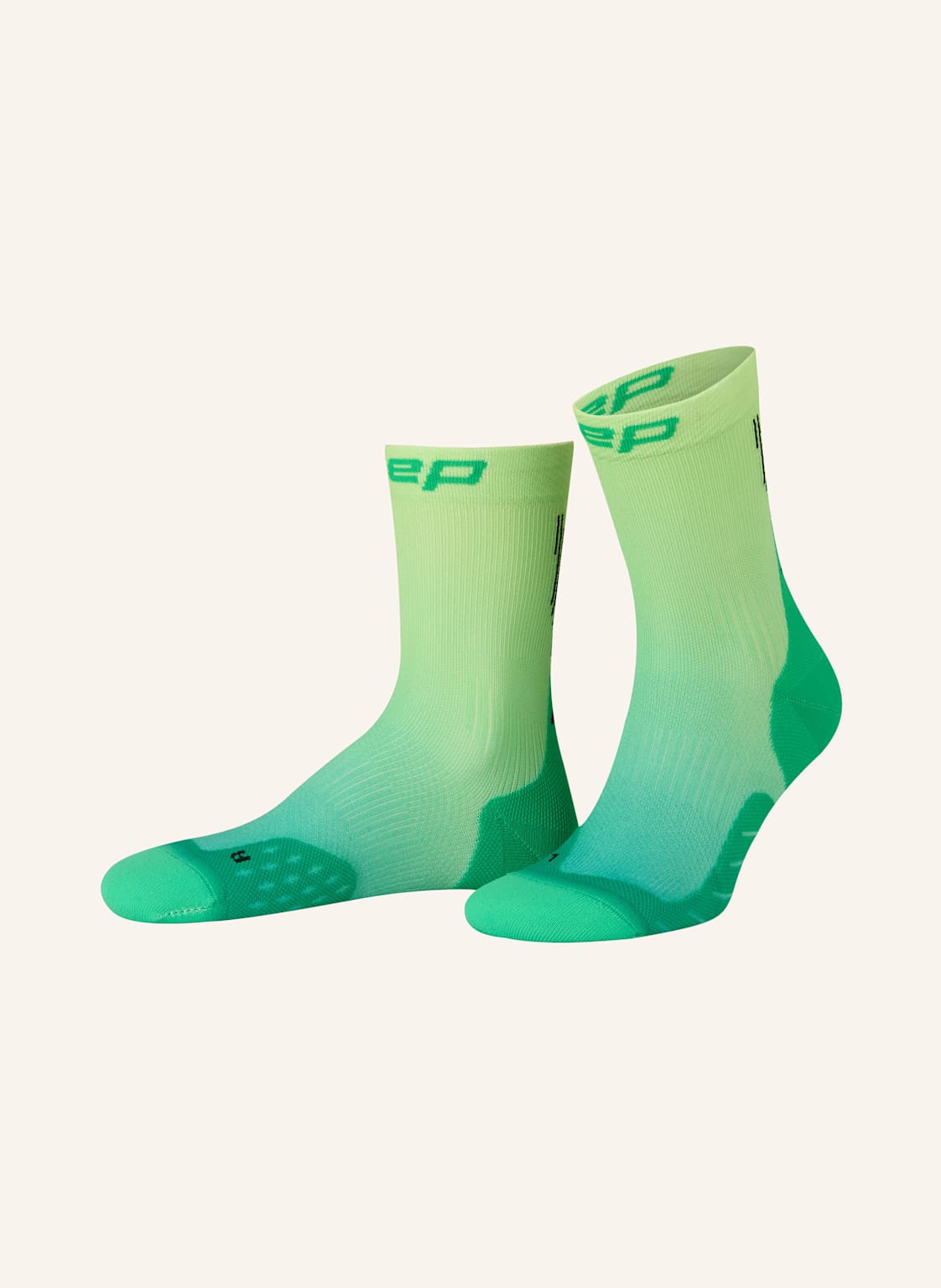 Cep Laufsocken Core Run Edt. Gradient Mid Cut gruen von CEP