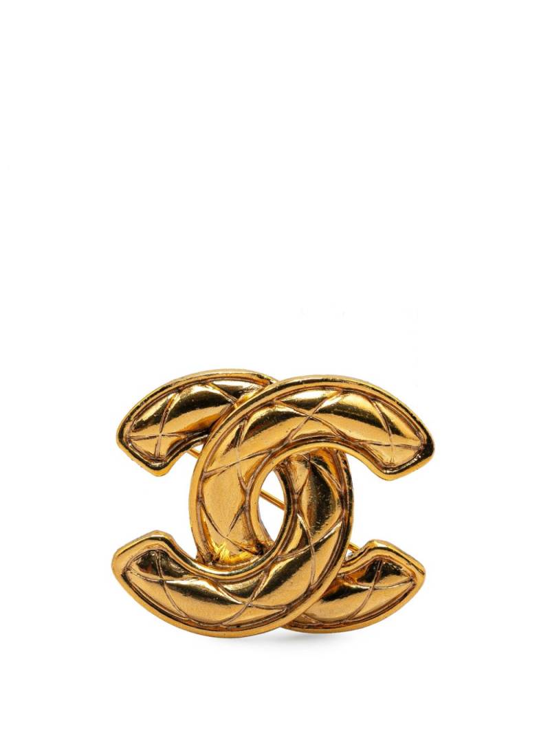 CHANEL Pre-Owned 1970-1980 Gold Plated CC Quilted costume brooch von CHANEL Pre-Owned