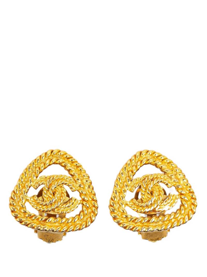 CHANEL Pre-Owned 1980-1990 Gold Plated CC Triangle Rope Clip On costume earrings von CHANEL Pre-Owned