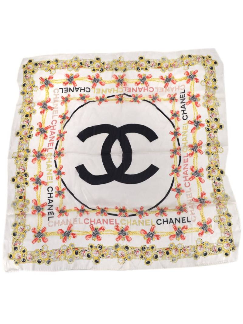 CHANEL Pre-Owned 1990-2000s CC logo-print silk scarf - White von CHANEL Pre-Owned