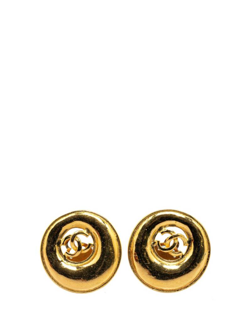 CHANEL Pre-Owned 1993 Gold Plated CC Round Clip On costume earrings von CHANEL Pre-Owned