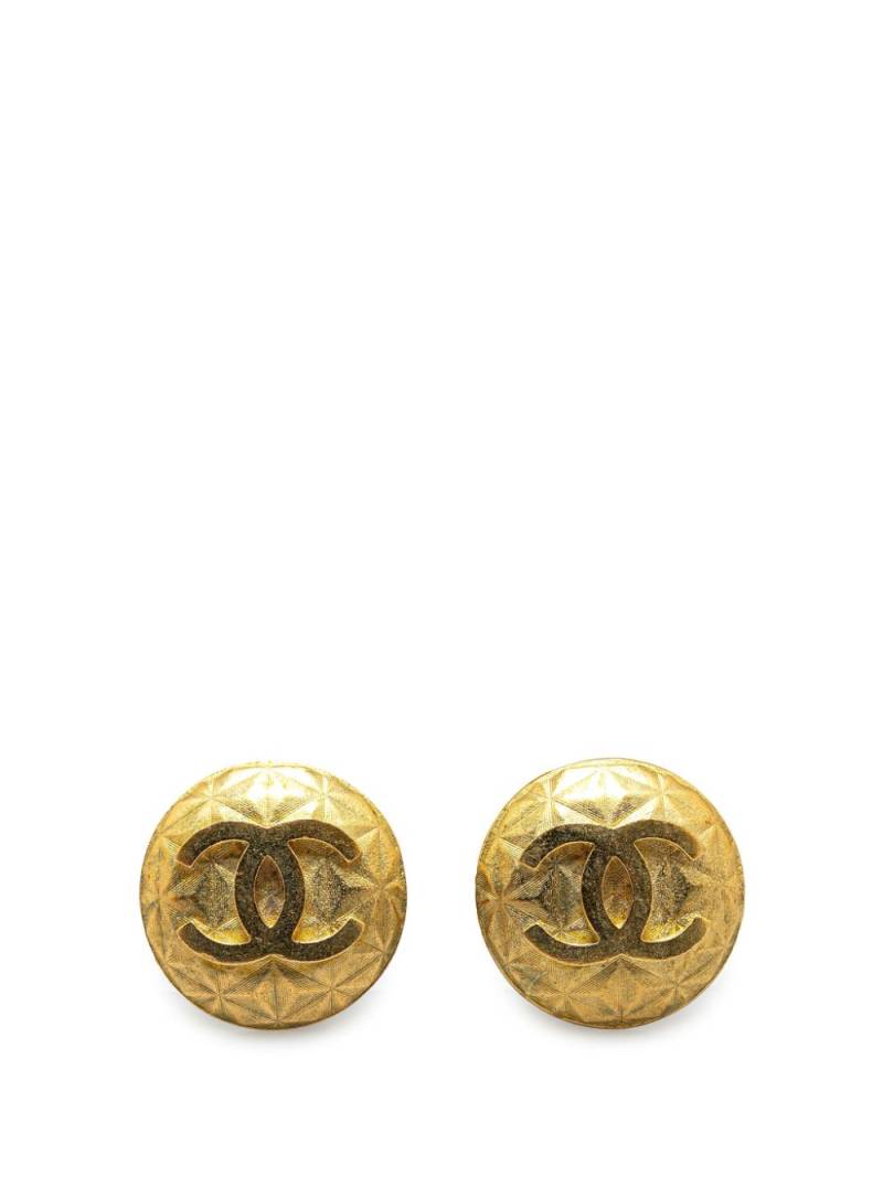 CHANEL Pre-Owned 1995 Gold Plated CC Clip On costume earrings von CHANEL Pre-Owned