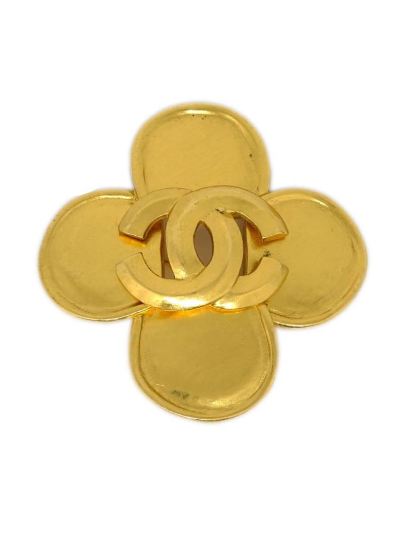 CHANEL Pre-Owned 1996 CC flower brooch - Gold von CHANEL Pre-Owned