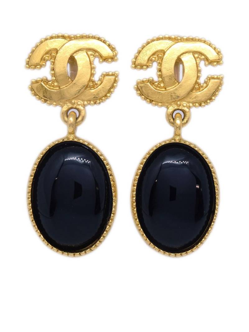 CHANEL Pre-Owned 1996 CC gripoix clip-on earrings - Black von CHANEL Pre-Owned