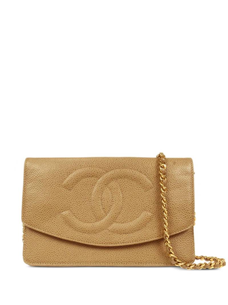 CHANEL Pre-Owned 1997 CC stitch wallet-on-chain - Gold von CHANEL Pre-Owned