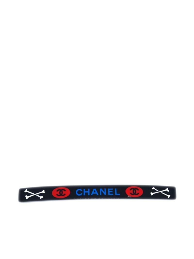 CHANEL Pre-Owned 2003 logo-print barrette hair pin - Silver von CHANEL Pre-Owned