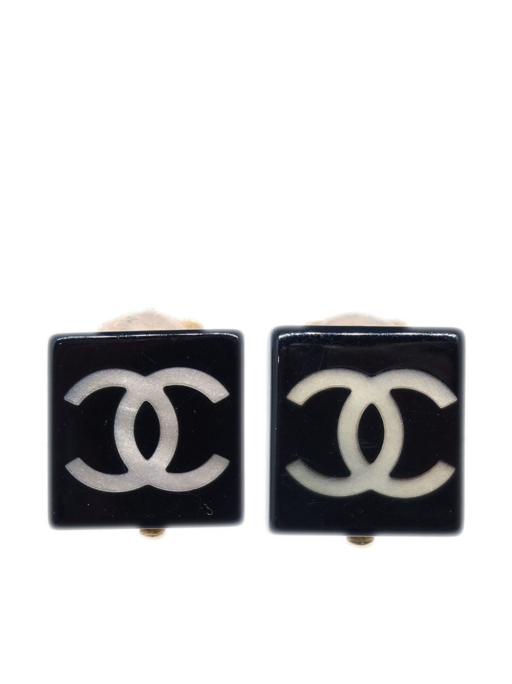 CHANEL Pre-Owned 2003 square clip-on earrings - Black von CHANEL Pre-Owned