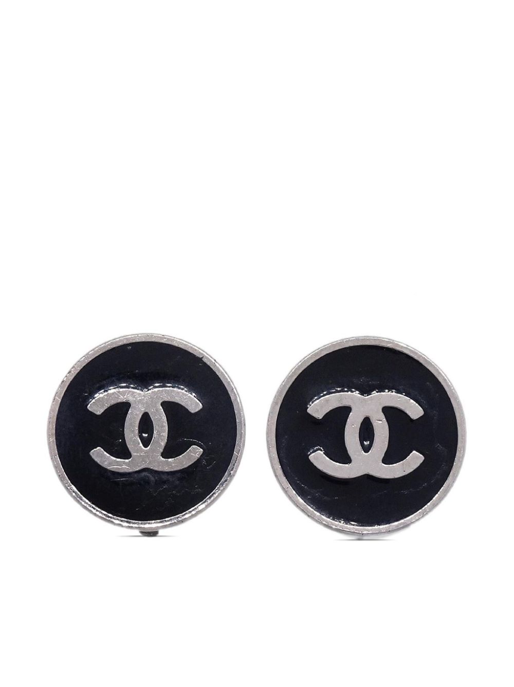 CHANEL Pre-Owned 2004 CC button clip-on earrings - Silver von CHANEL Pre-Owned