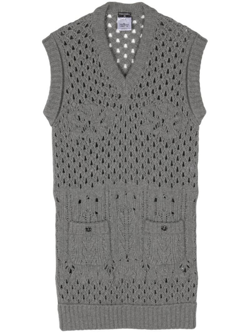 CHANEL Pre-Owned 2006 open-knit sleeveless minidress - Grey von CHANEL Pre-Owned