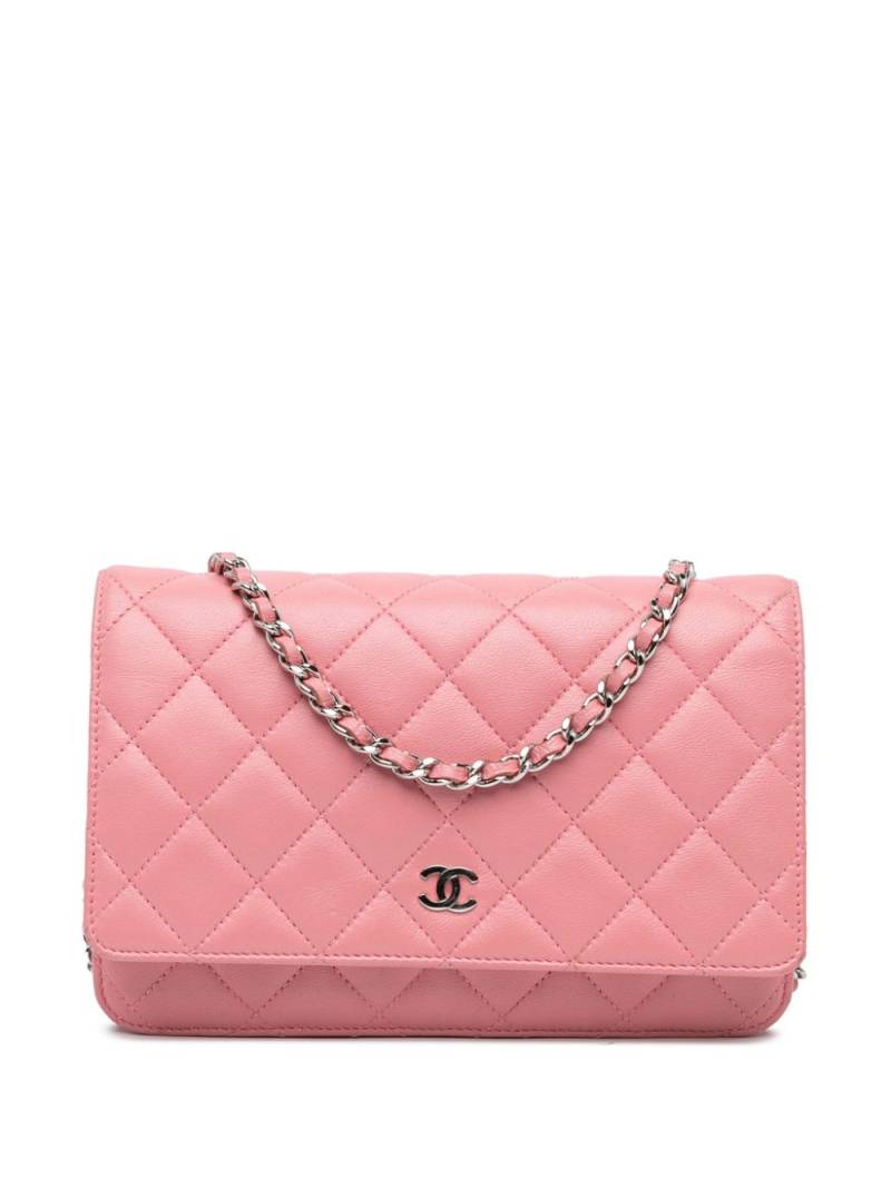 CHANEL Pre-Owned 2012 CC Quilted Lambskin Wallet On Chain crossbody bag - Pink von CHANEL Pre-Owned