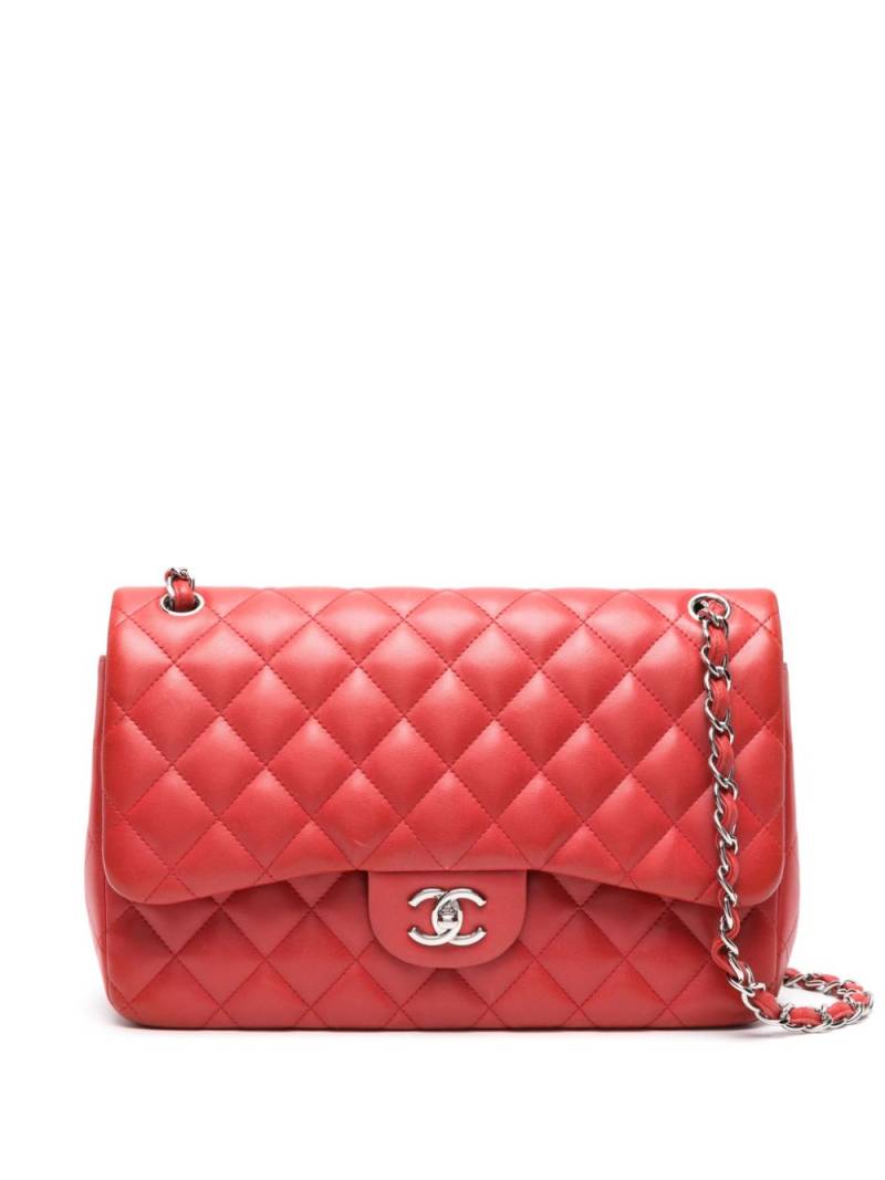 CHANEL Pre-Owned 2013-2014 Double Flap jumbo shoulder bag - Red von CHANEL Pre-Owned