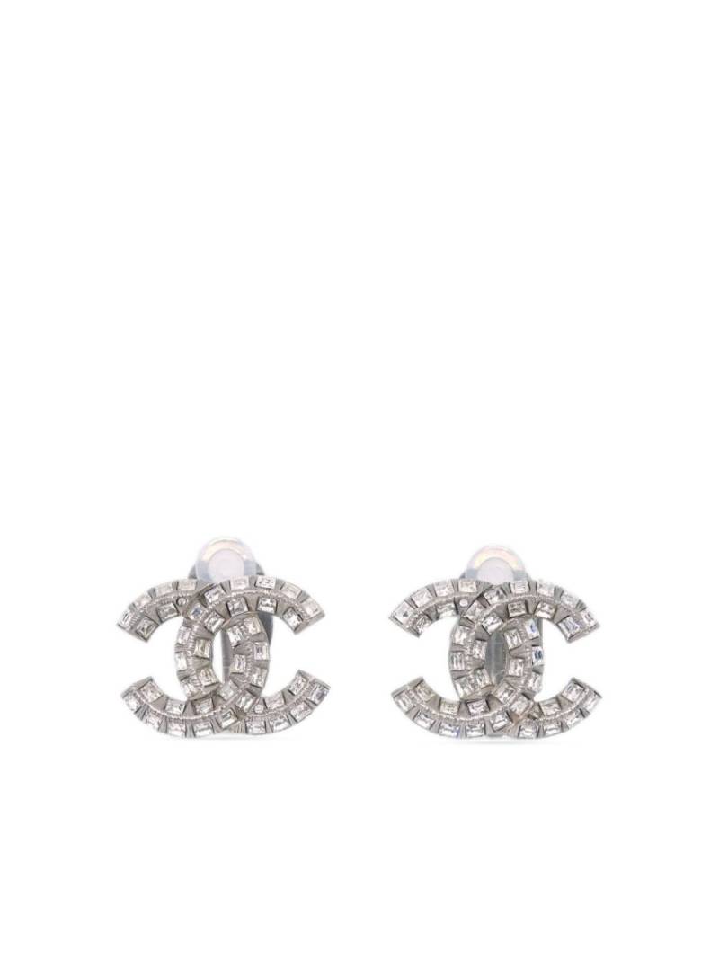 CHANEL Pre-Owned 2013 CC earrings - Silver von CHANEL Pre-Owned