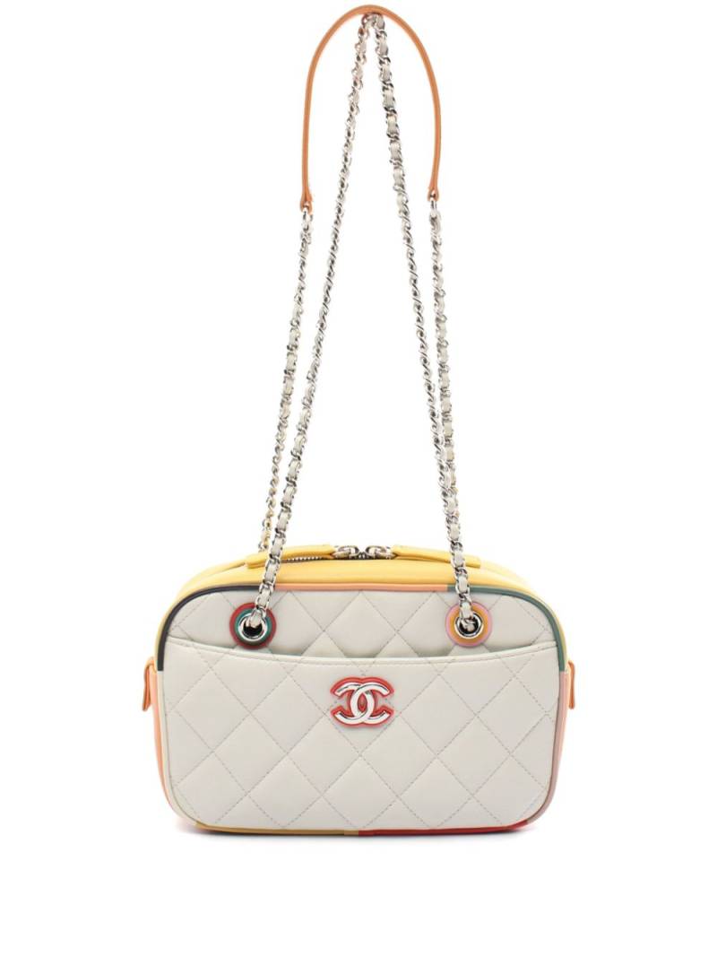 CHANEL Pre-Owned 2016-2017 Cuba Color shoulder bag - White von CHANEL Pre-Owned