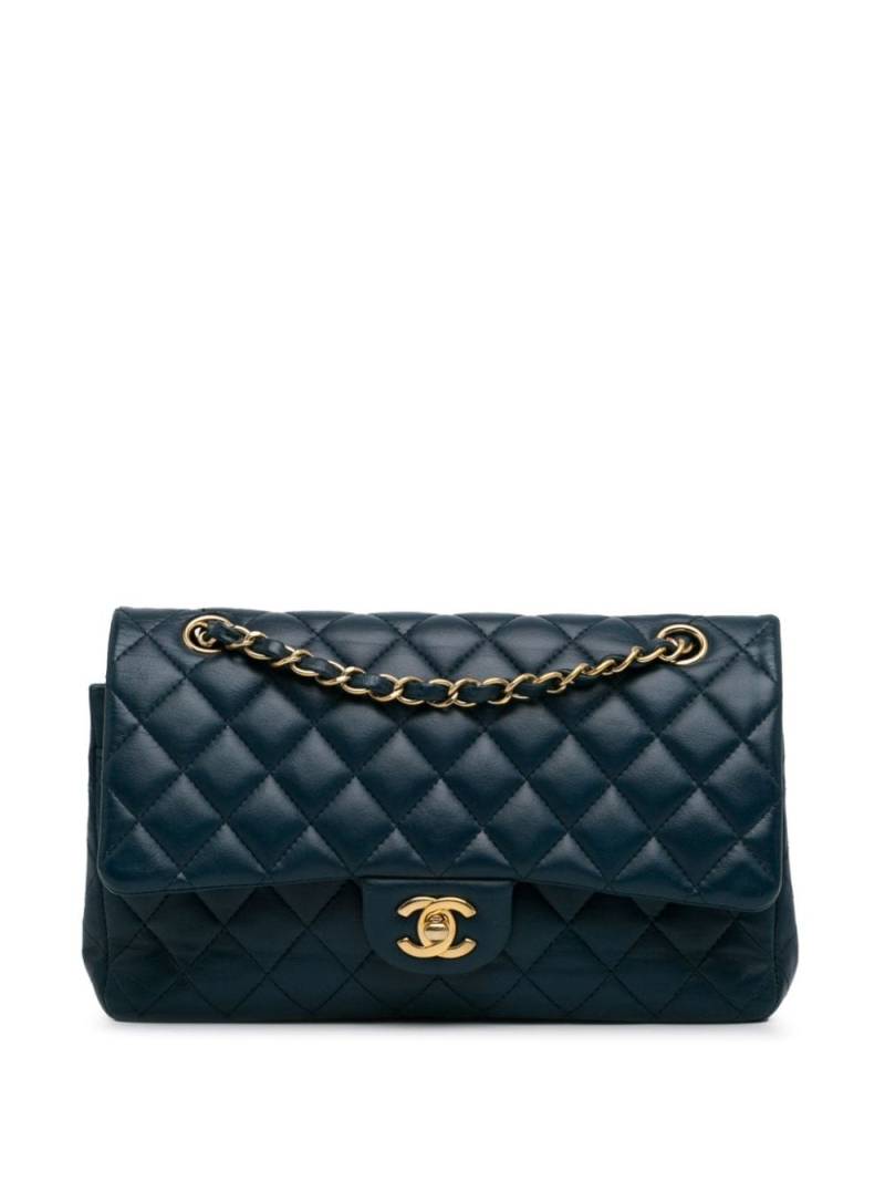 CHANEL Pre-Owned 2016-2017 Medium Classic Lambskin Double Flap shoulder bag - Blue von CHANEL Pre-Owned